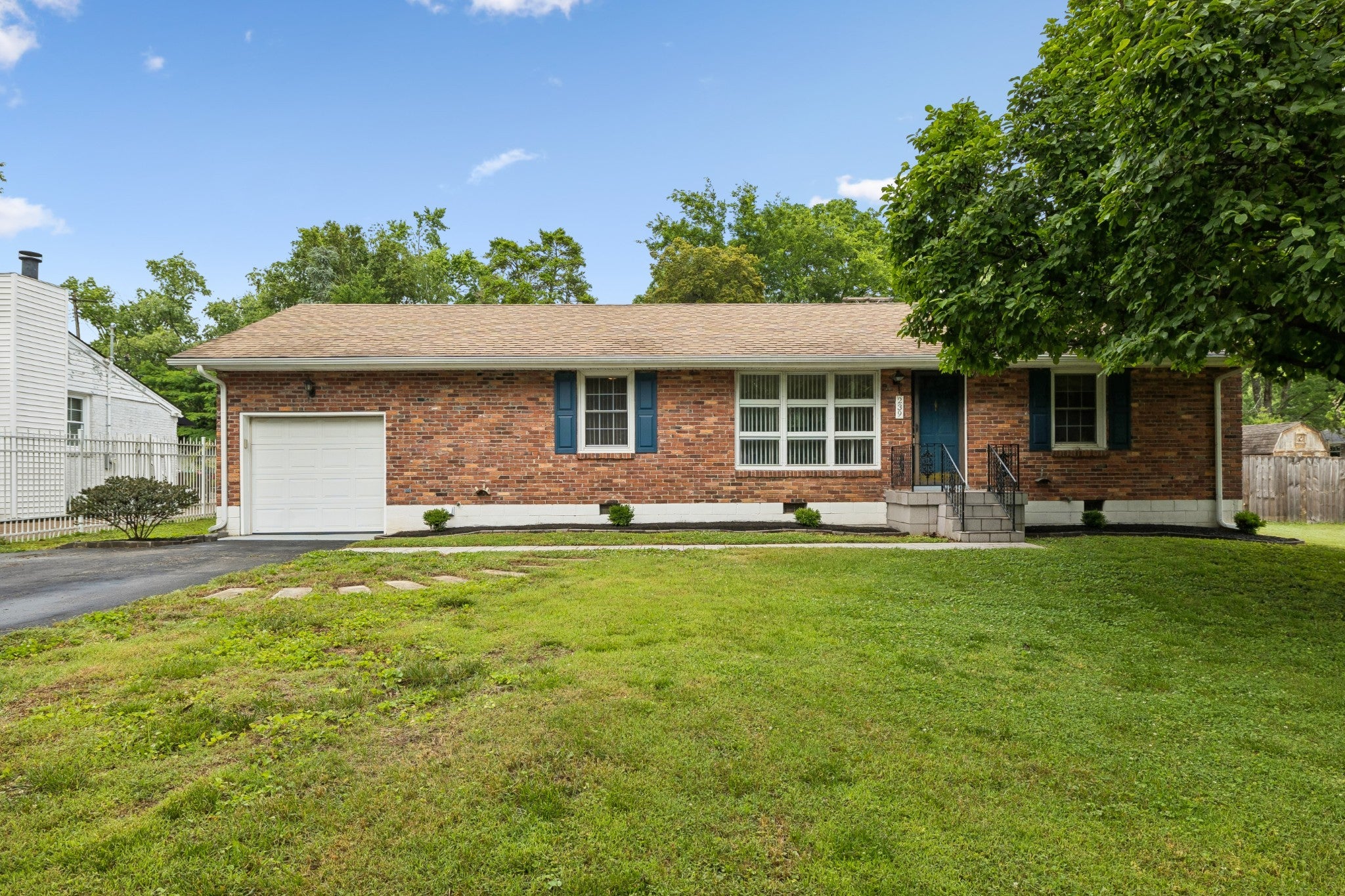239 Donelson Hills Dr — photo