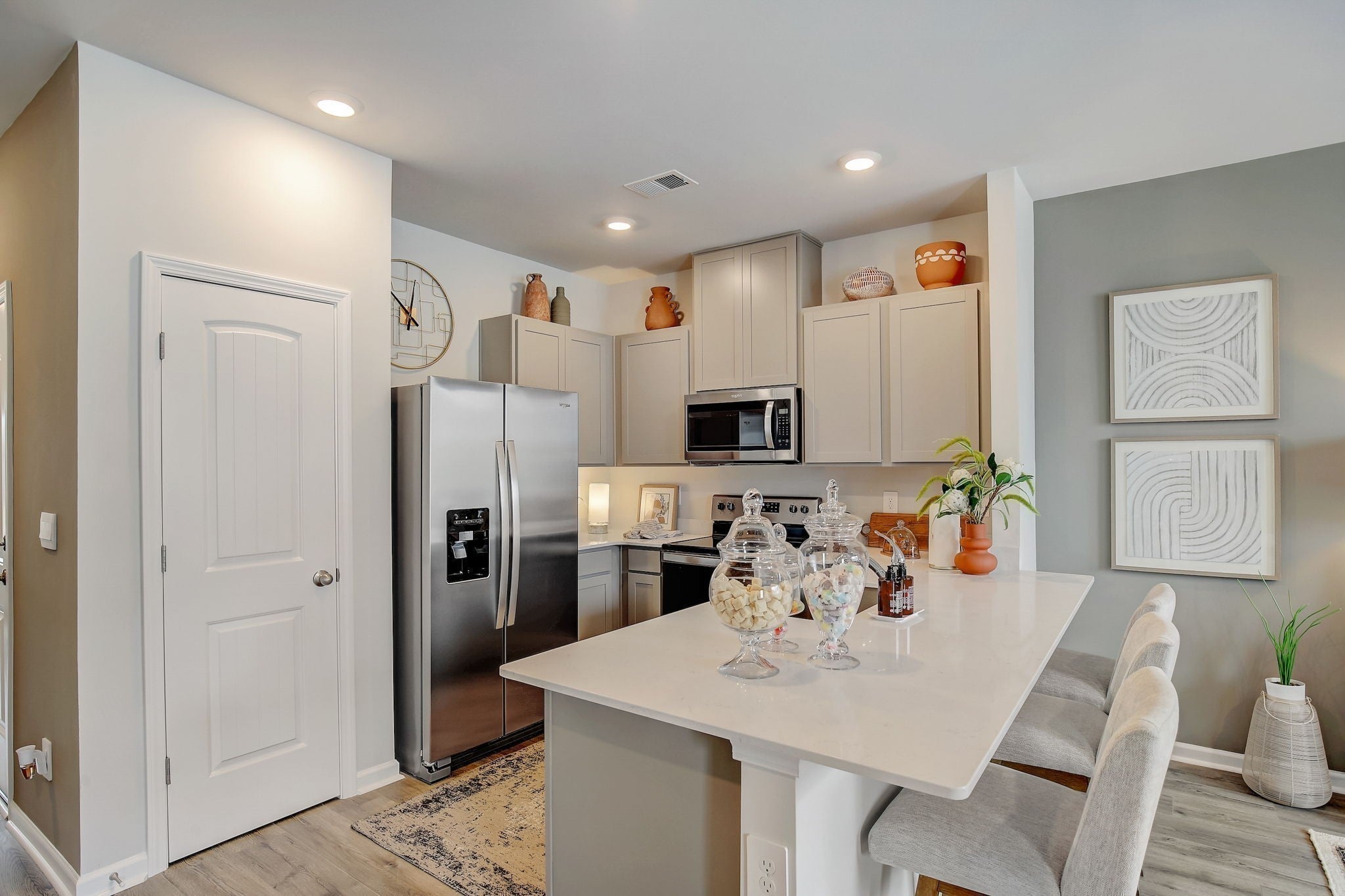1451 Lexington Way — photo