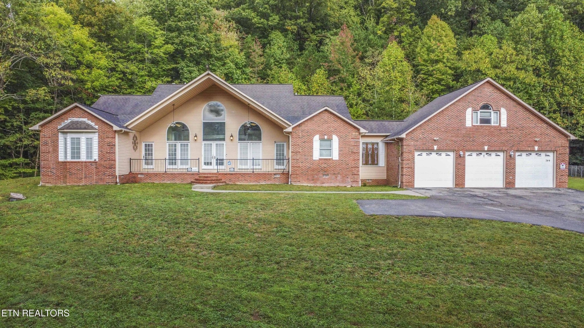 799 Twin Hills Lane — photo