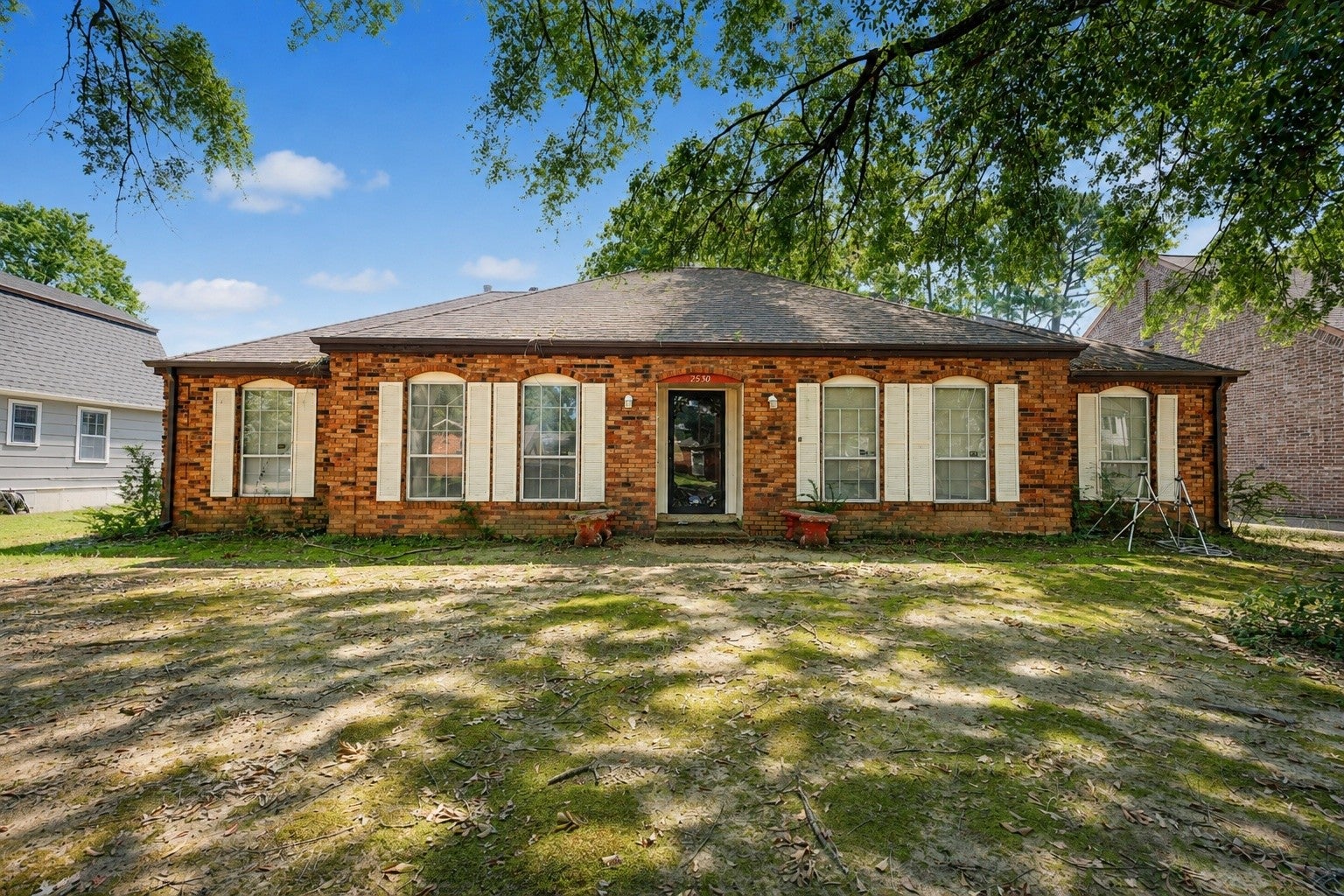 2530 Cardigan Dr — photo