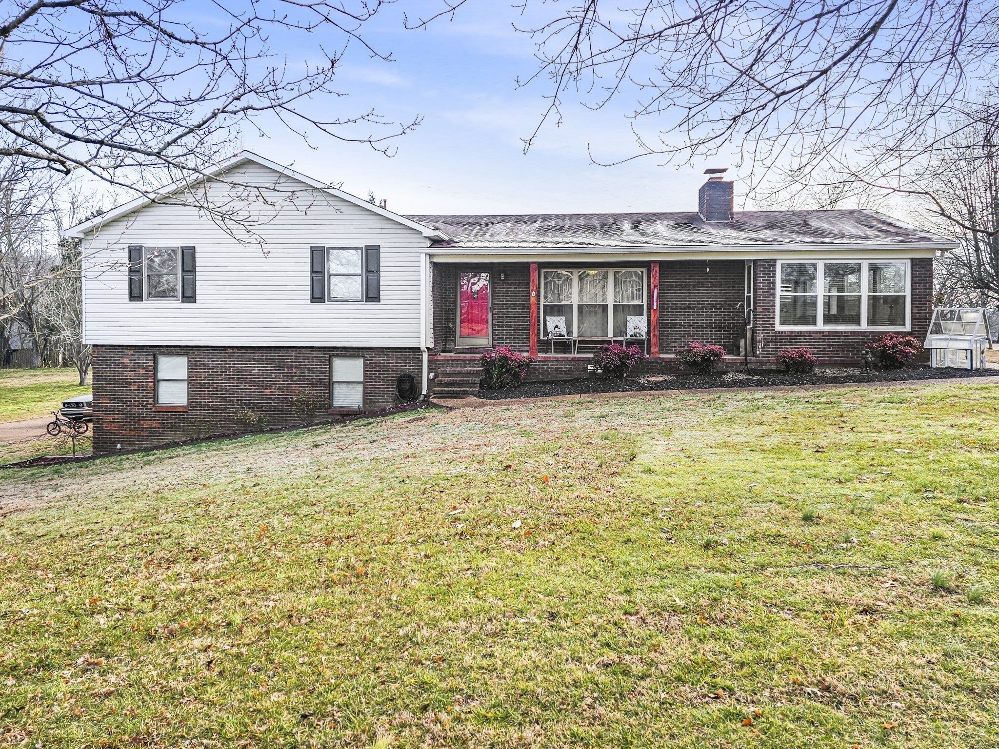 55 Morris Dr — photo