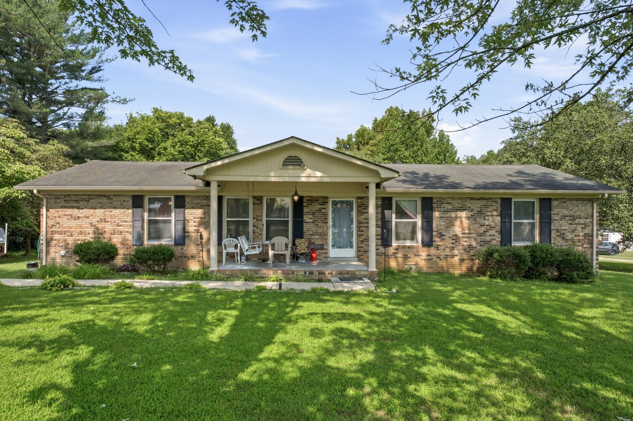 9106 Holmes Creek Rd — photo