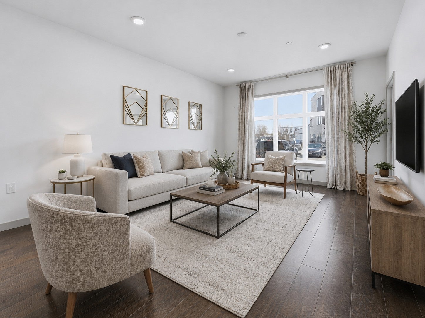 400 Herron Dr 115 — photo