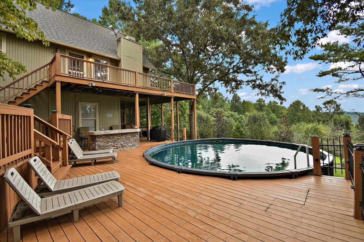 4250 Four Seasons Rd — photo