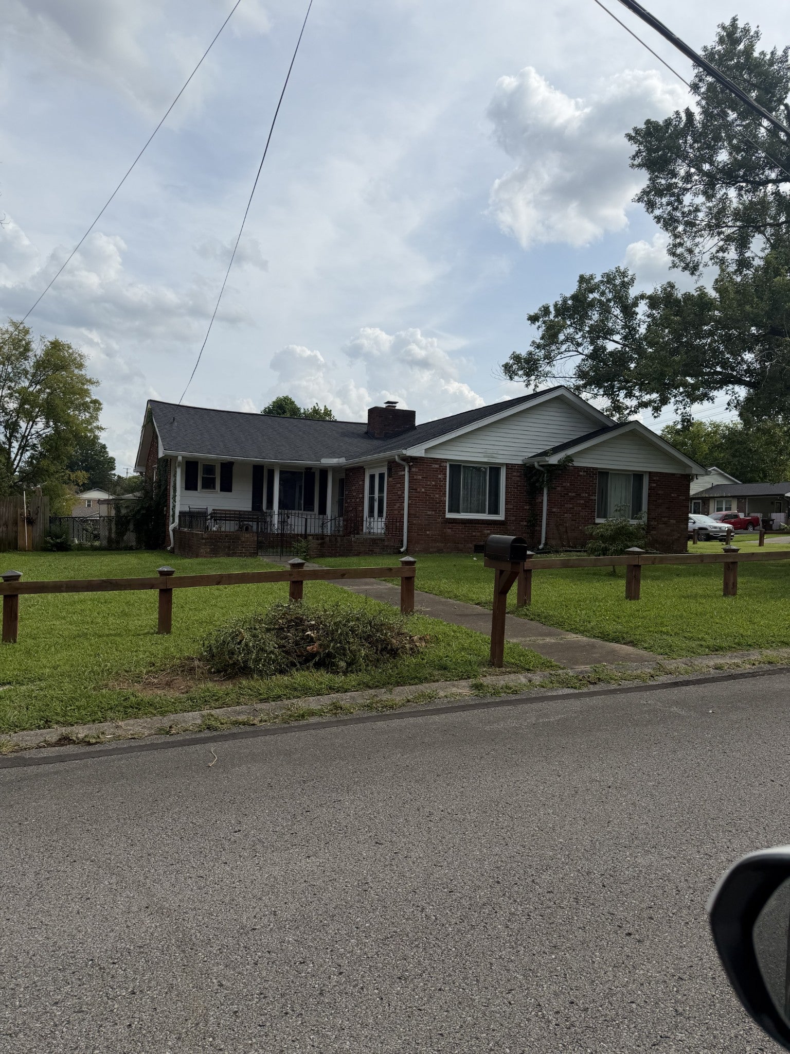 1208 N Graycroft Ave — photo