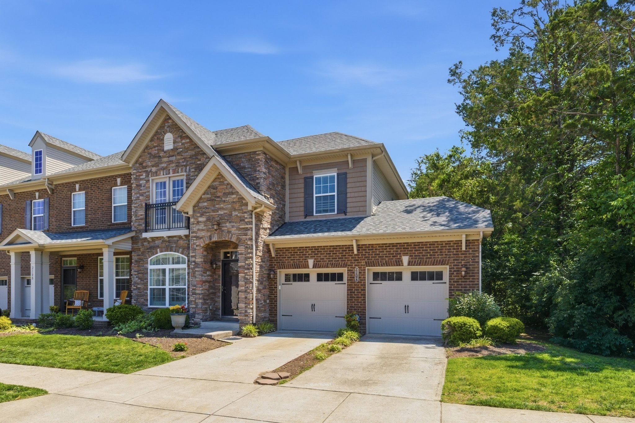 2106 Traemoor Village Ct — photo