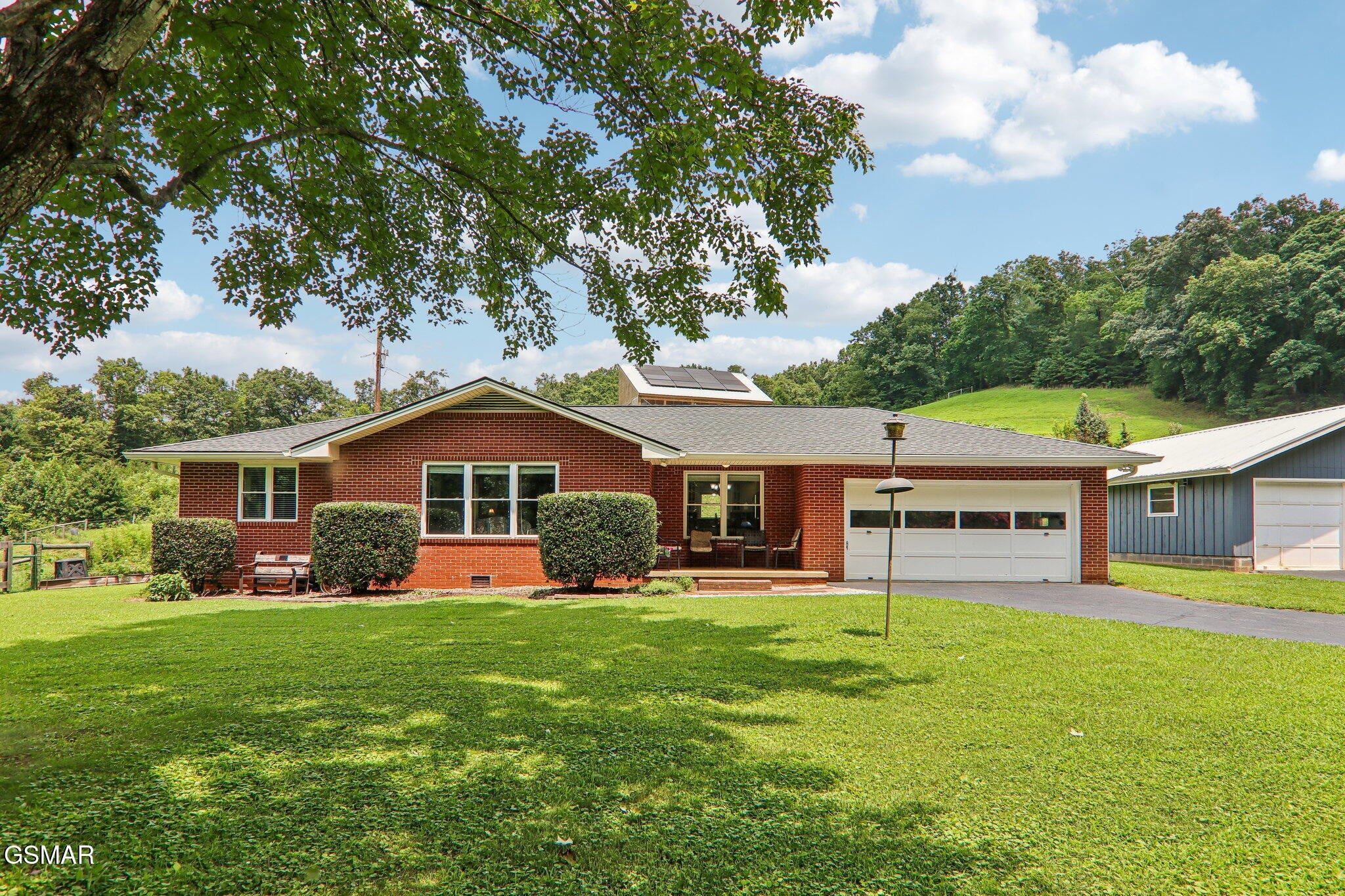4311 Grindstone Ridge Road — photo