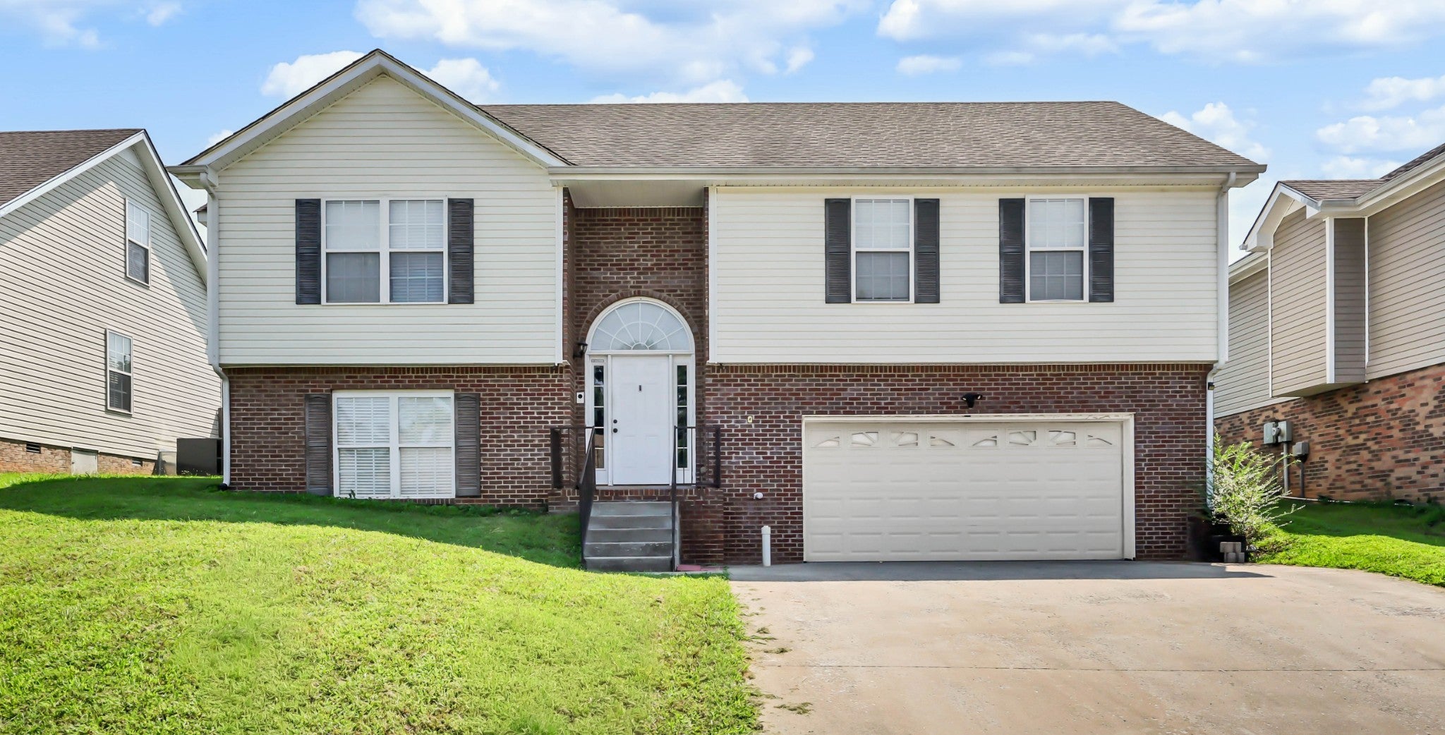 2657 Arthurs Ct — photo