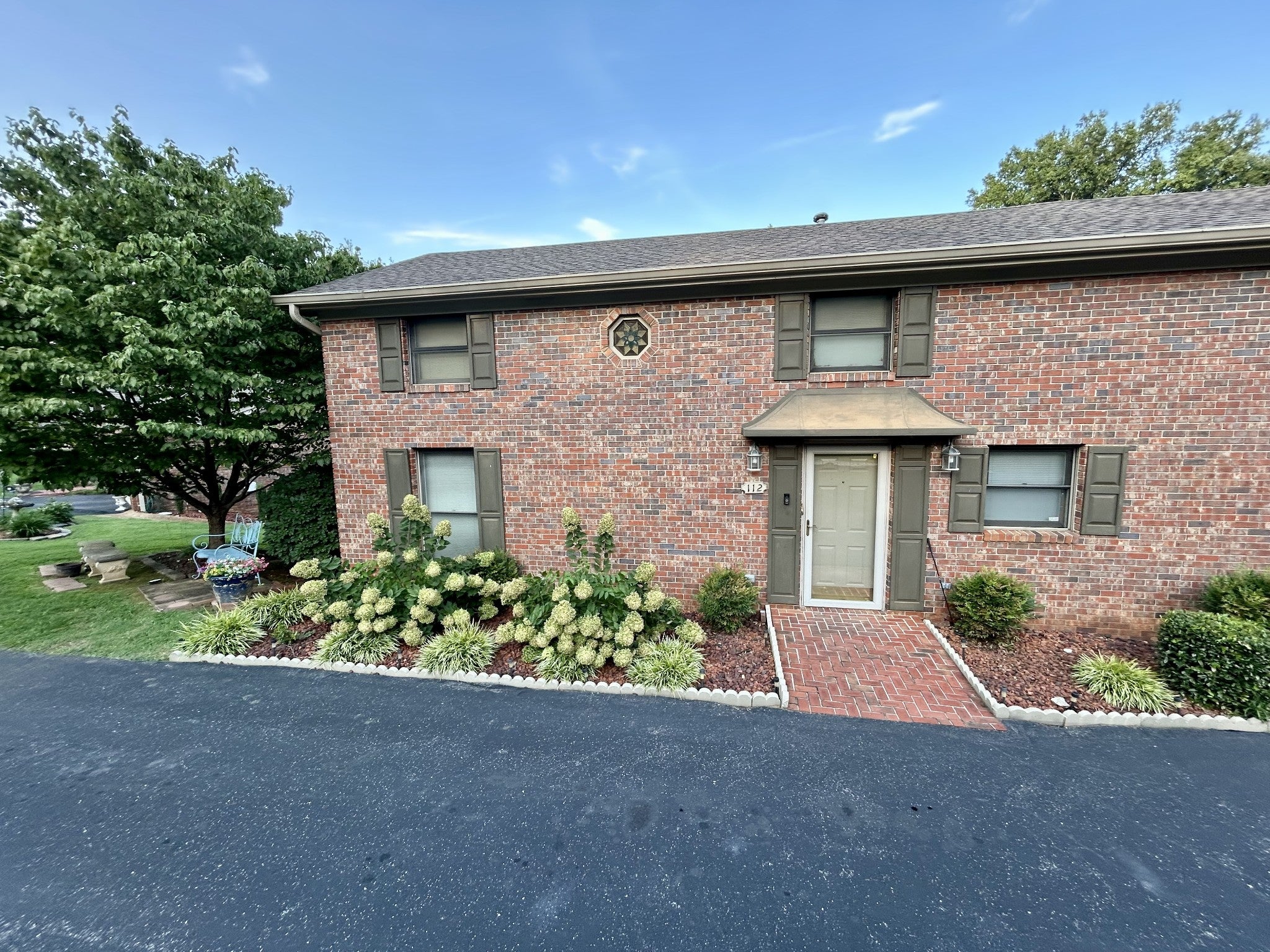 112 Windrift Ct — photo