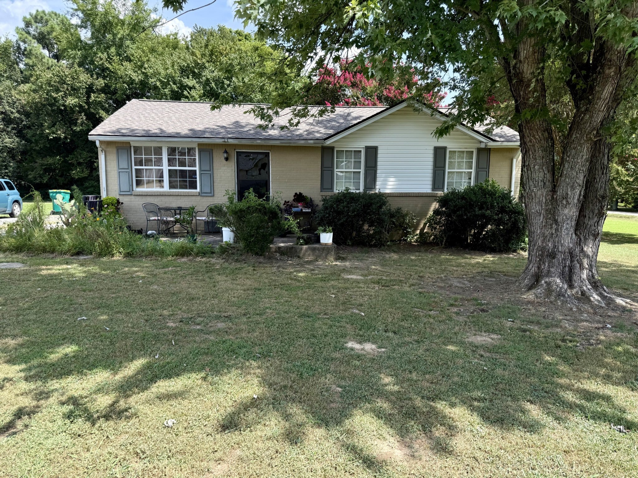 265 Freeman Dr — photo