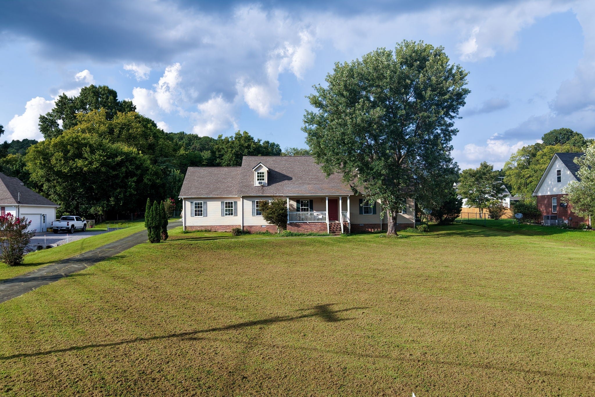 217 Amanda Dr — photo