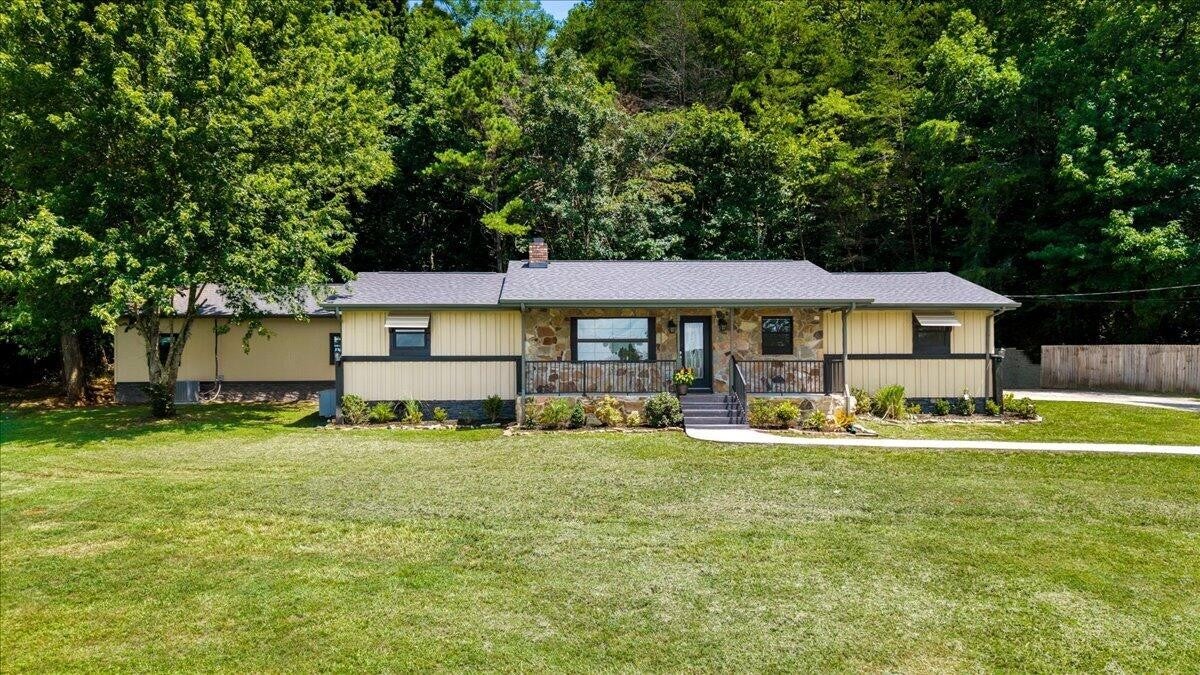 9815 E Brainerd Road — photo