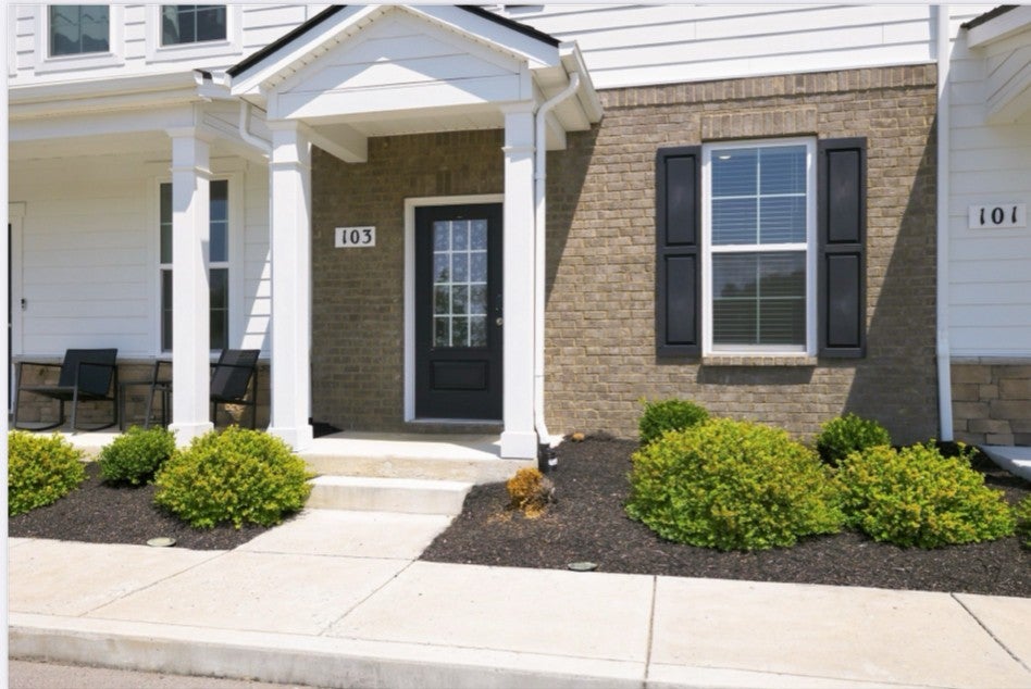 103 Grayson Circle — photo