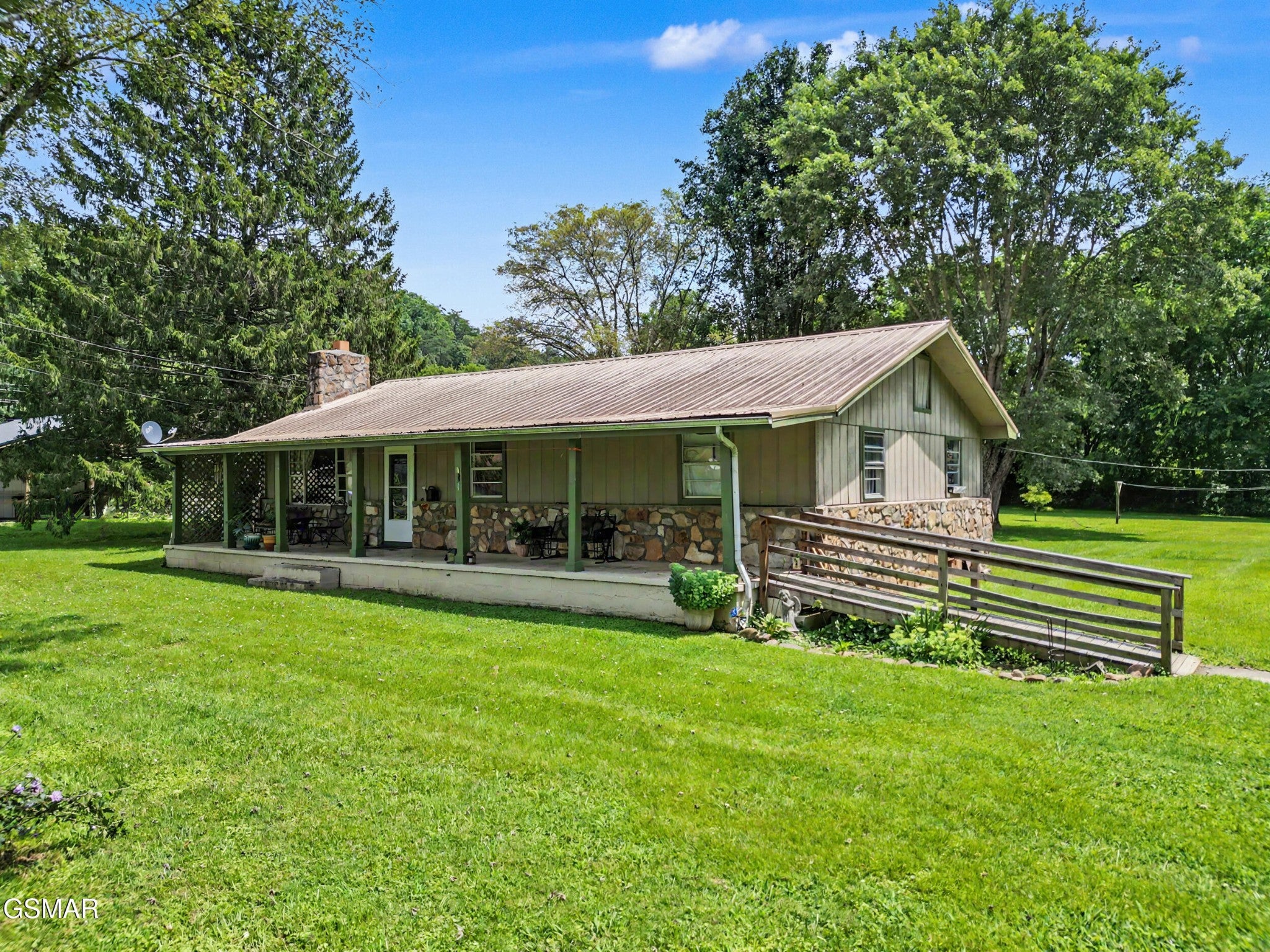 115 Dunn Way — photo