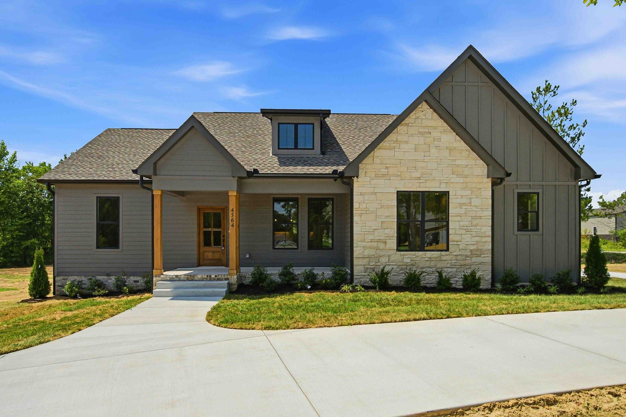 4564 Washington Rd — photo