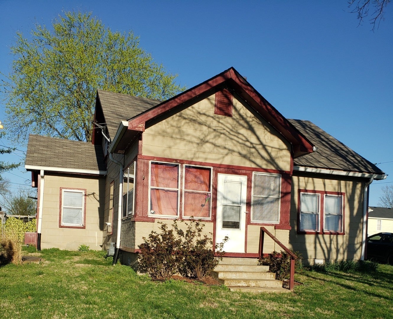 2461 Old Greenbrier Pike — photo