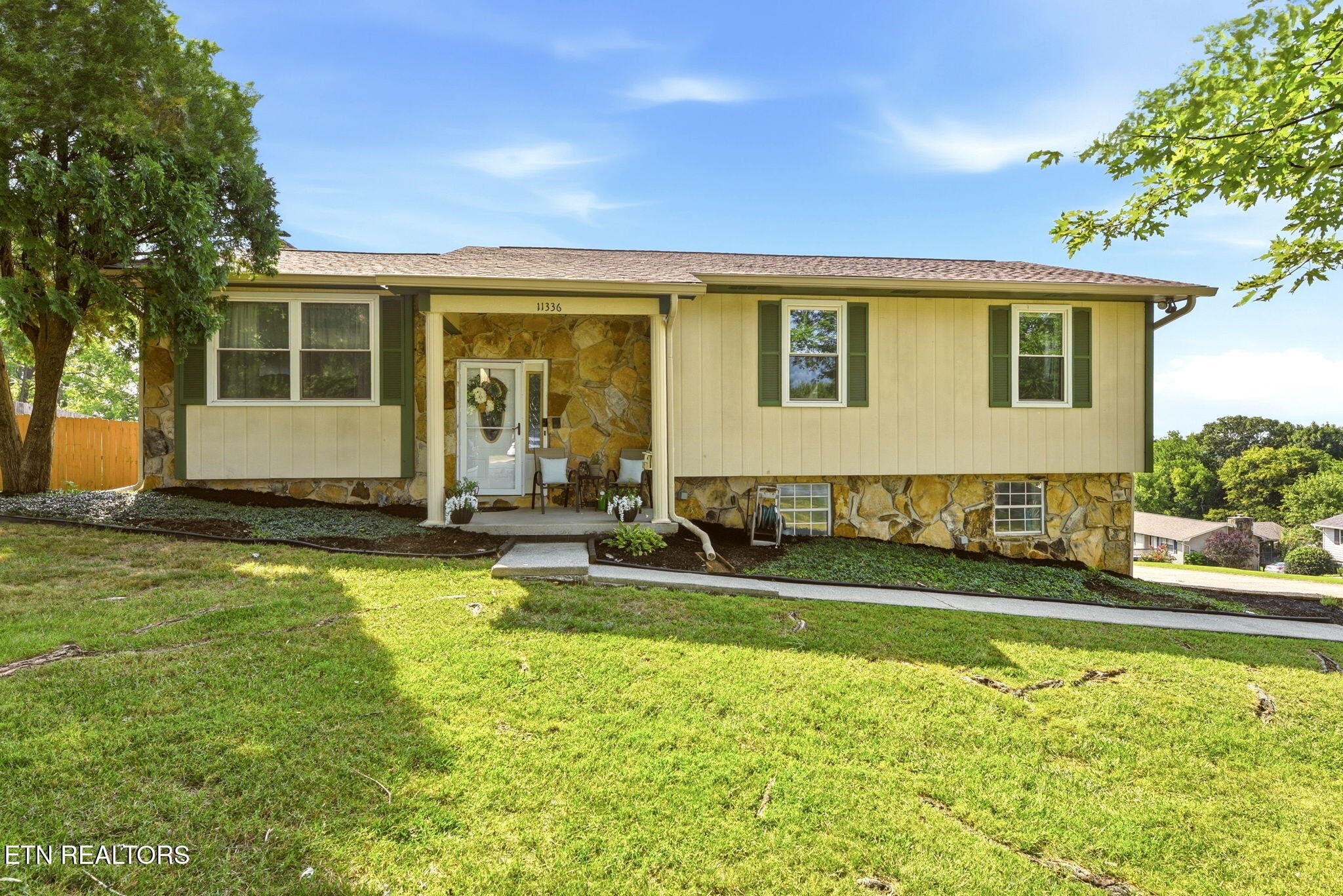 11336 Twin View Drive — photo