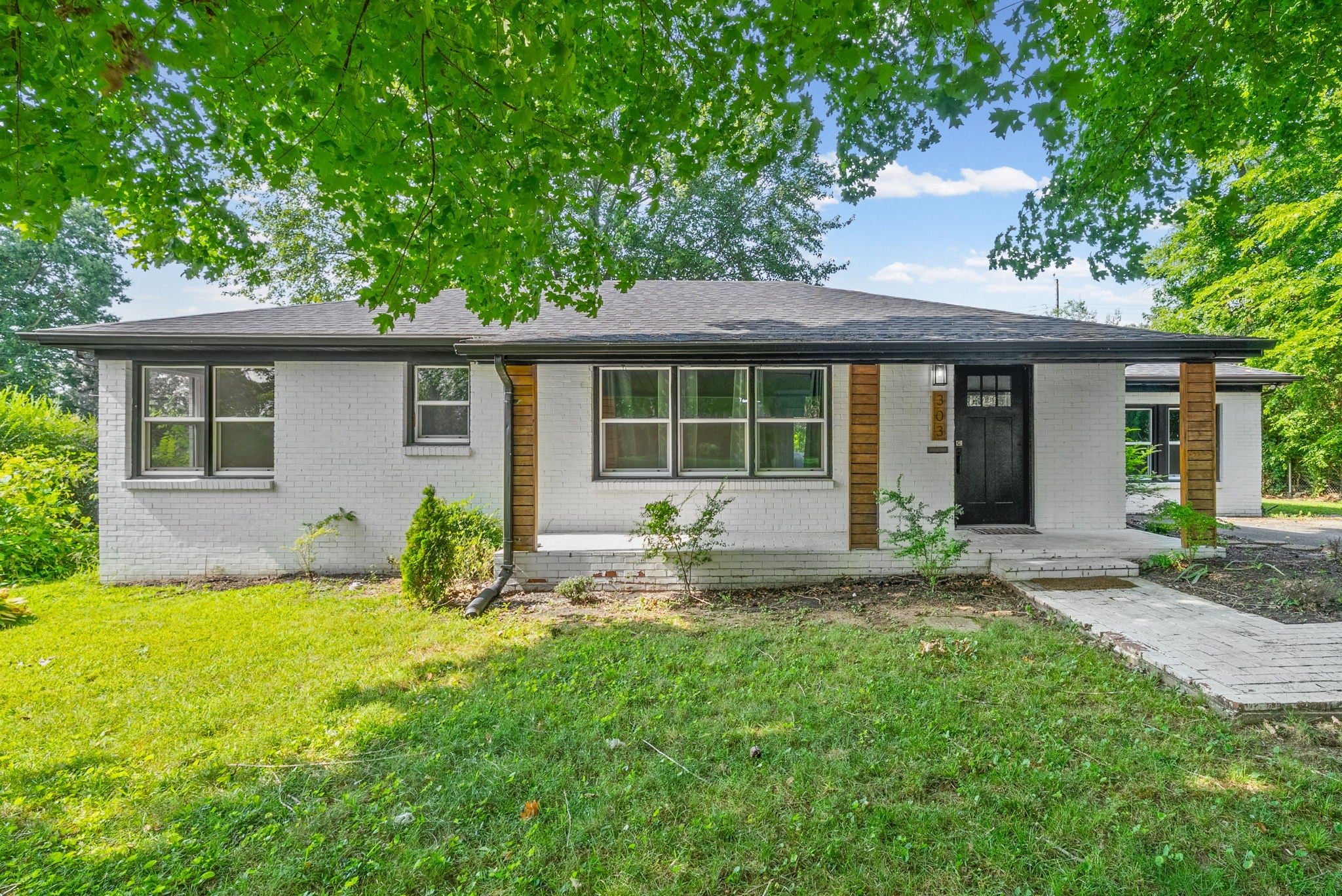 303 Jessie Ave — photo