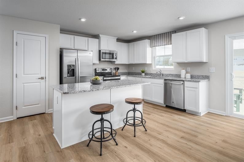 1553 Maywood Court — photo