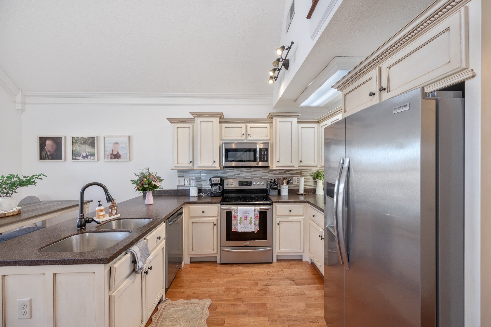 222 Fairway Villa Ln — photo