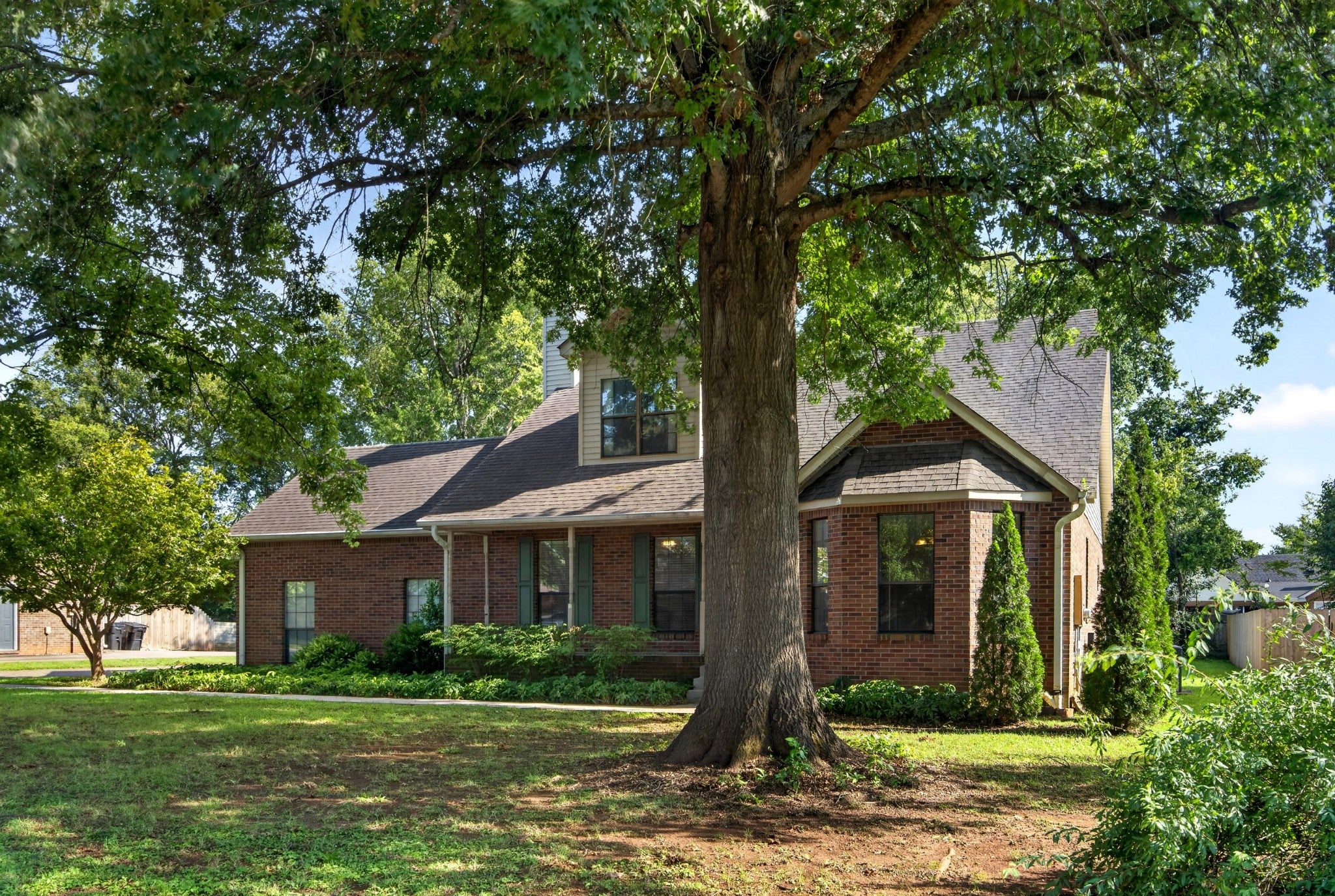 519 Winthorne Ct — photo