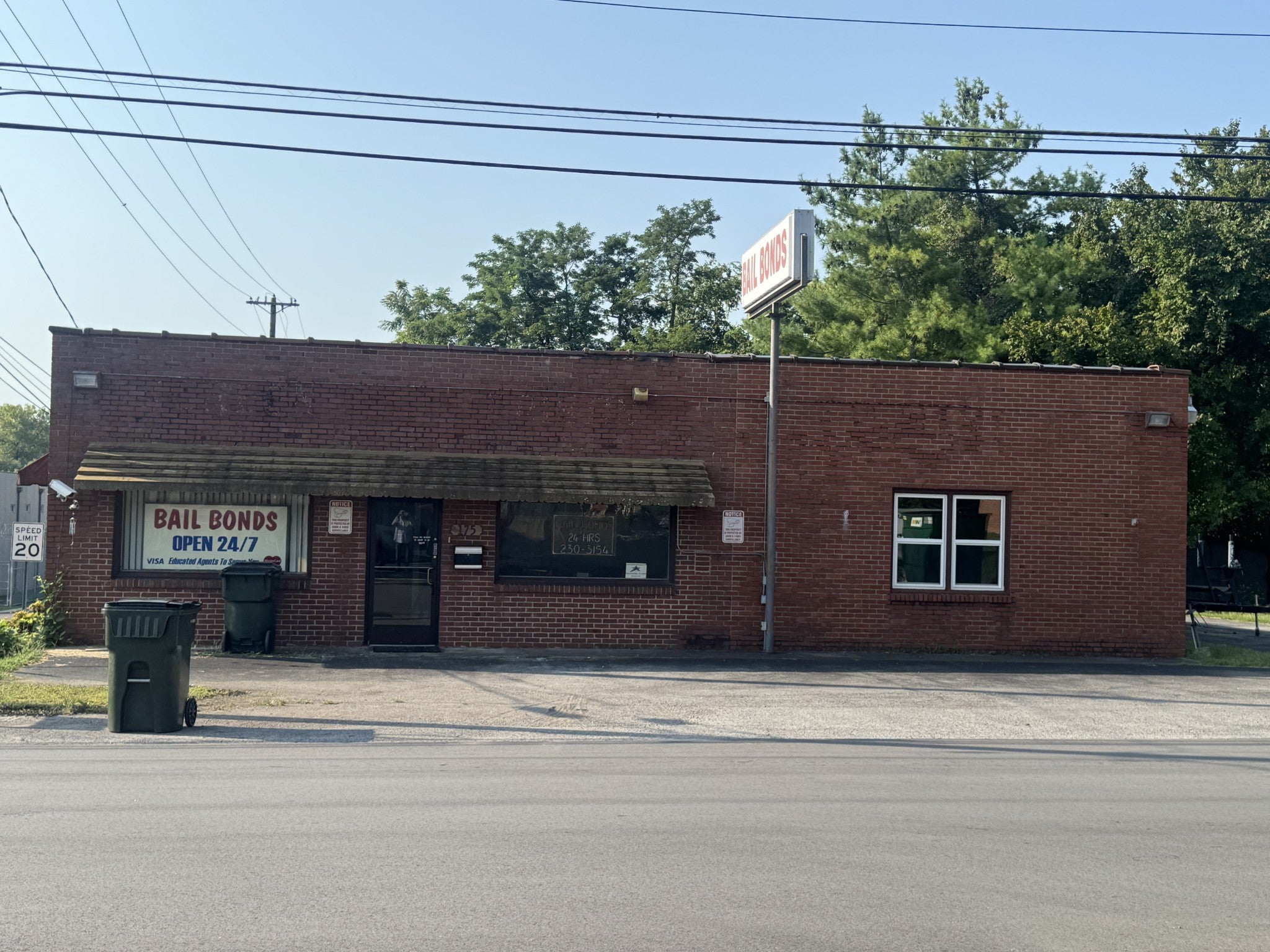 175 W Smith St — photo