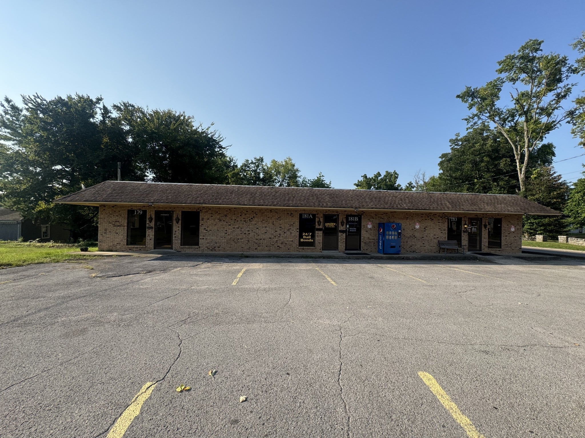179 W Smith St — photo