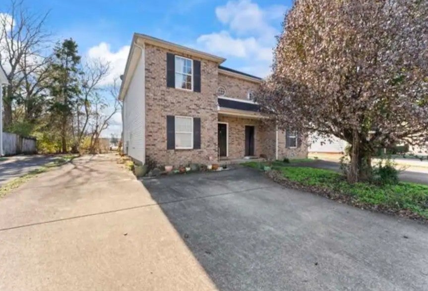 1422 Middleborough Ct — photo