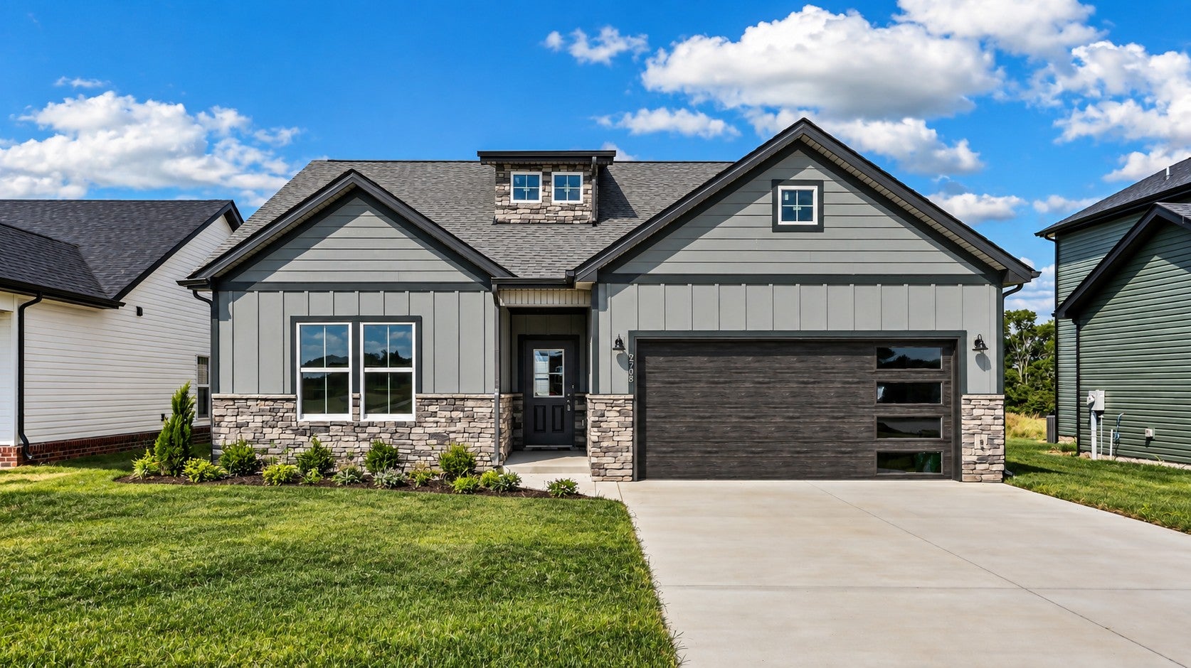 2708 Brewster Dr — photo