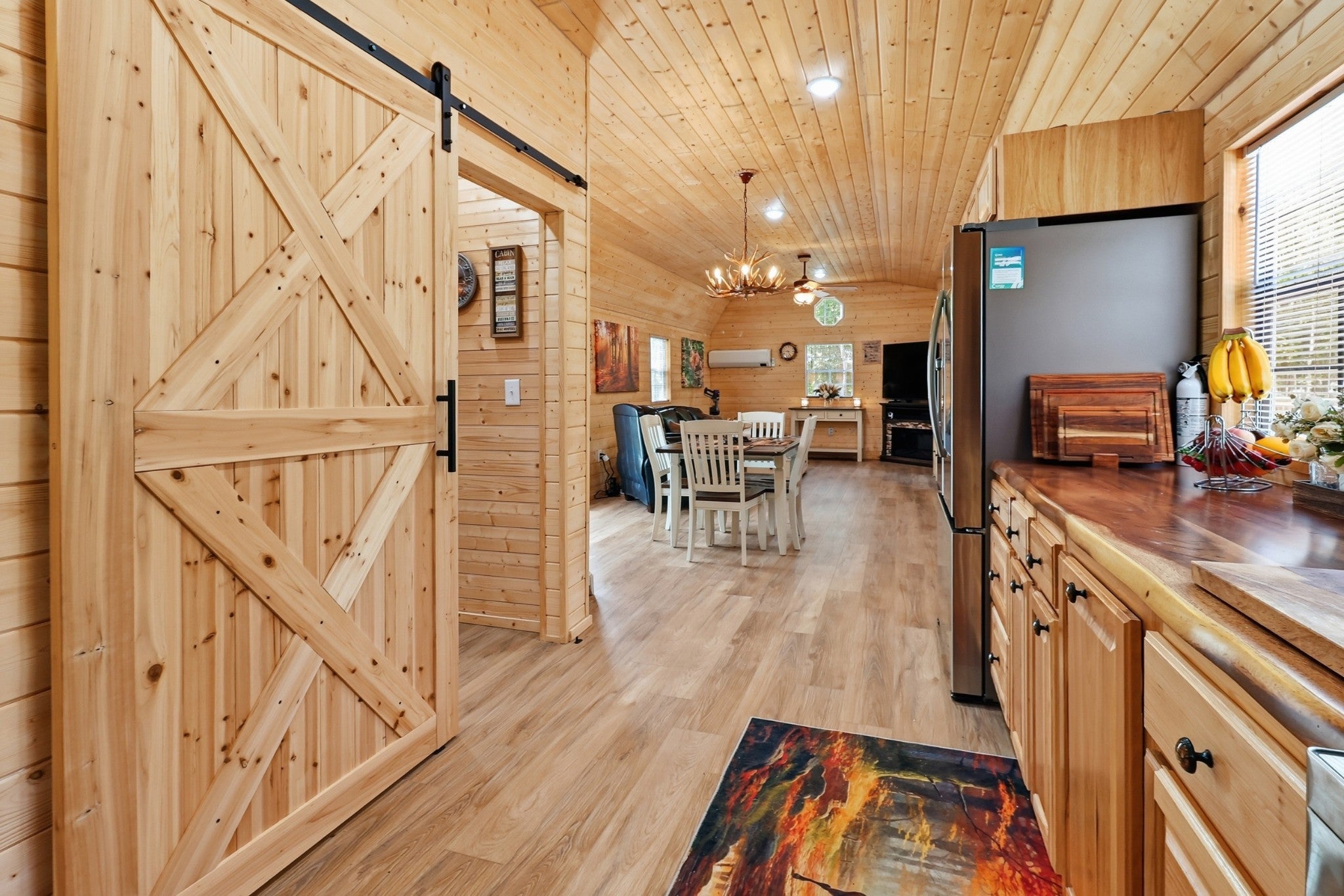 137 Summit Dr — photo