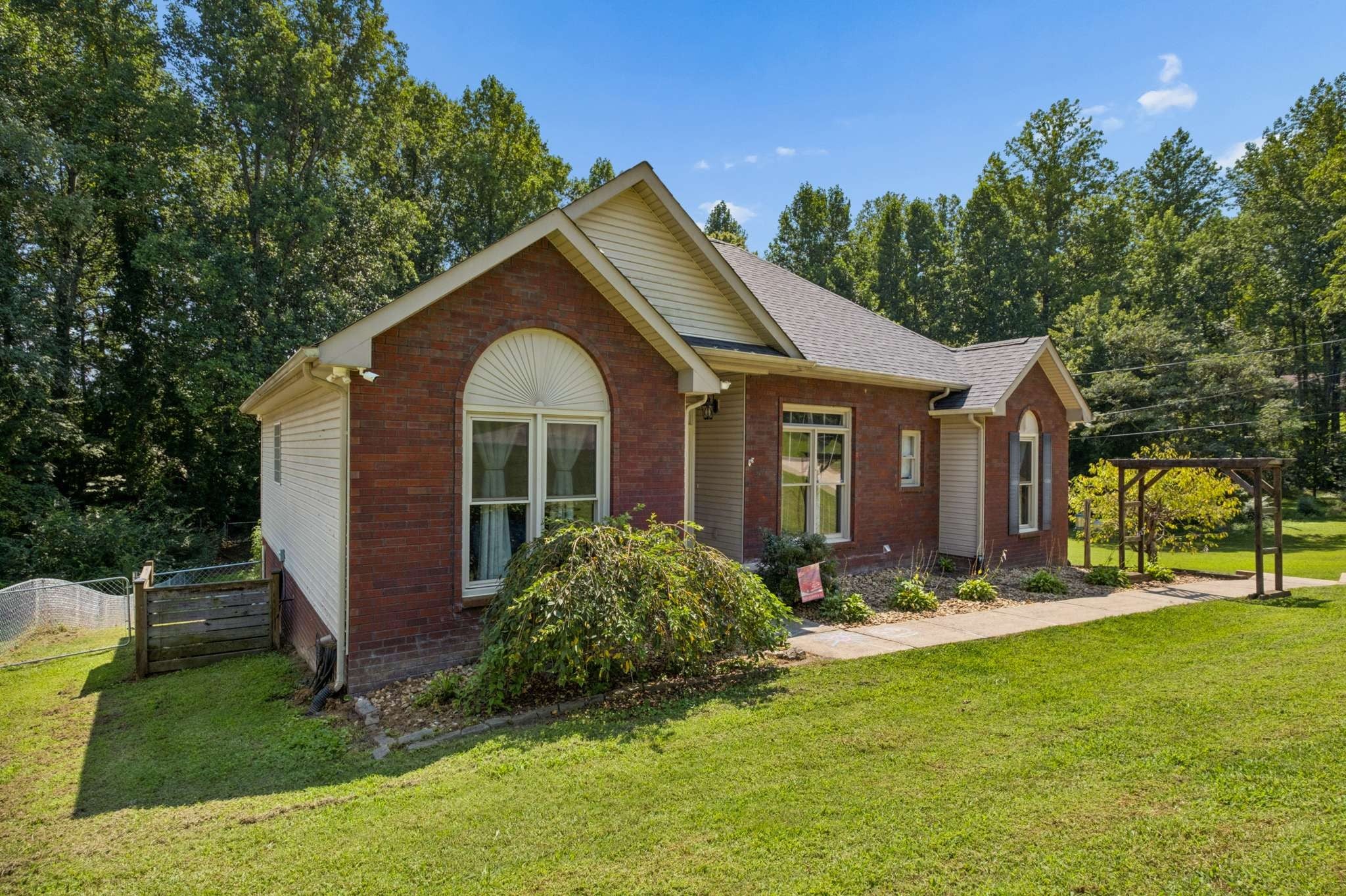 183 Hickory Hollow Dr — photo