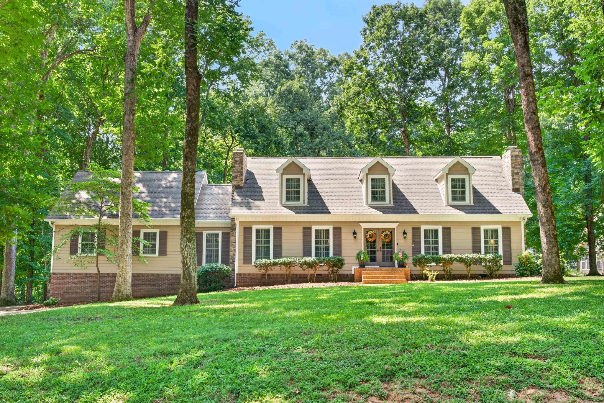 208 Hidden Lake Rd — photo