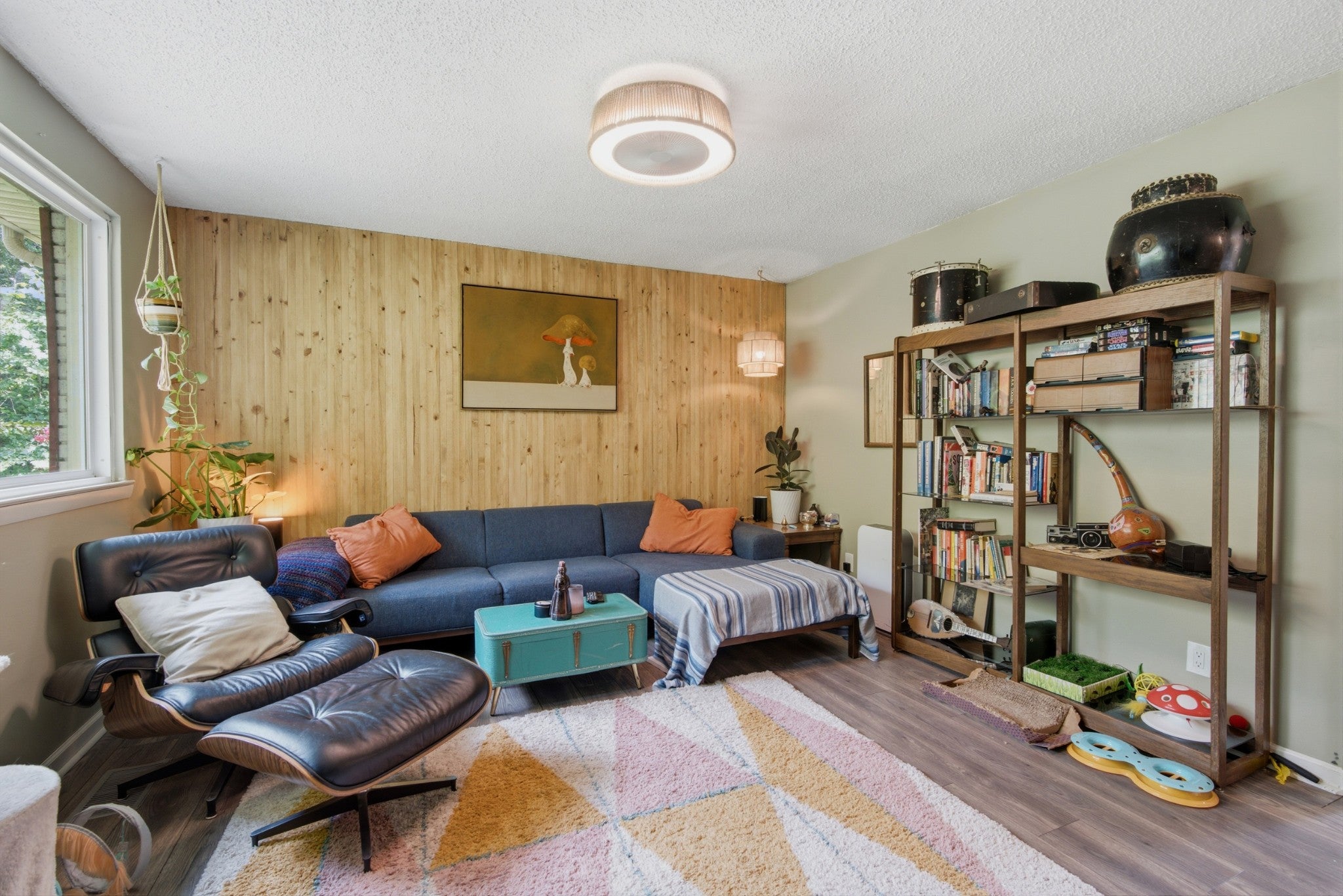 100 Madrid Ct — photo