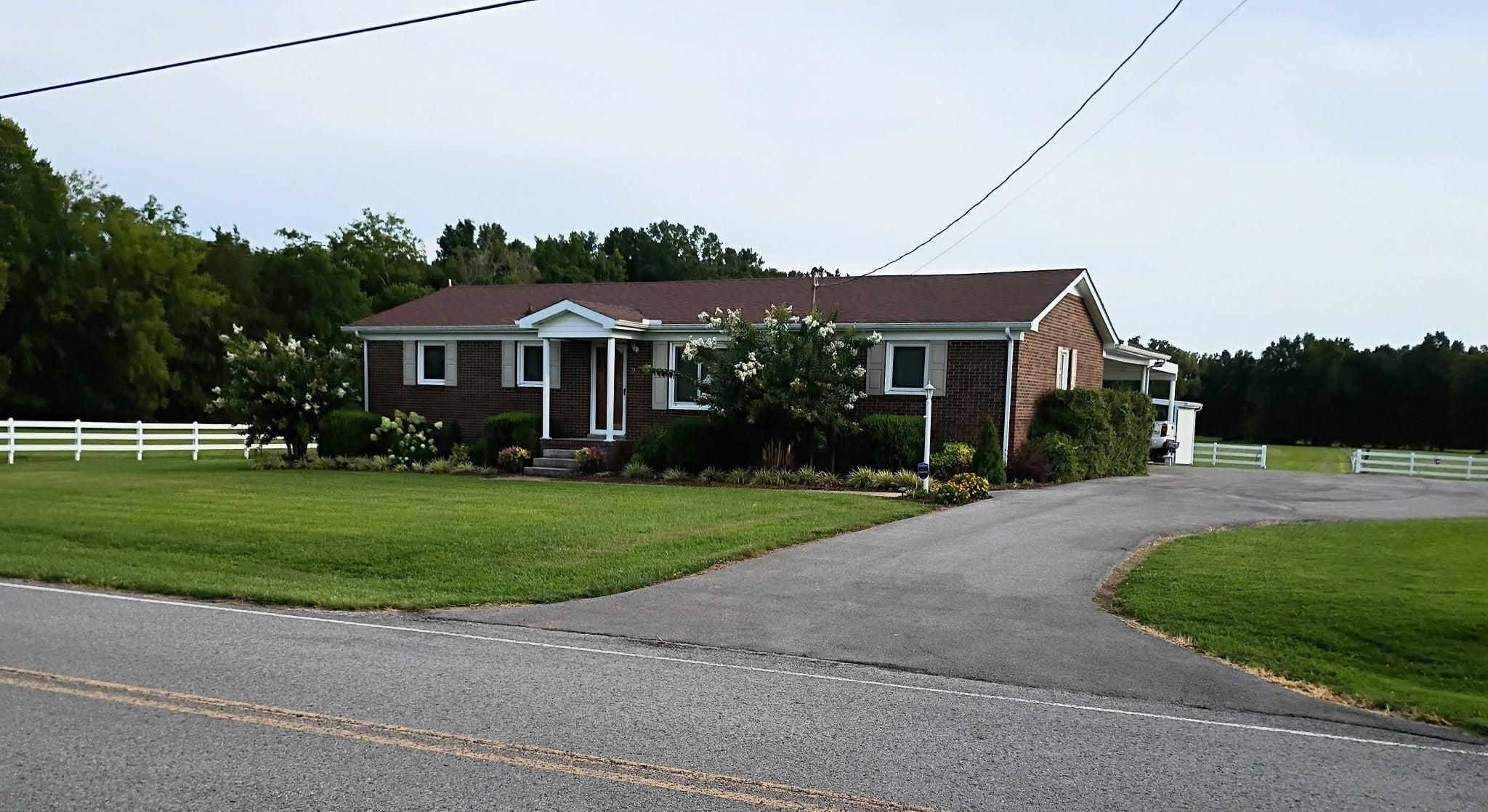 250 Benford Rd — photo