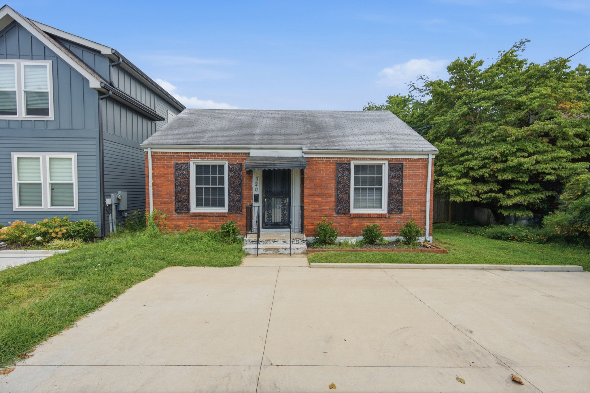 720 Groves Park Rd — photo