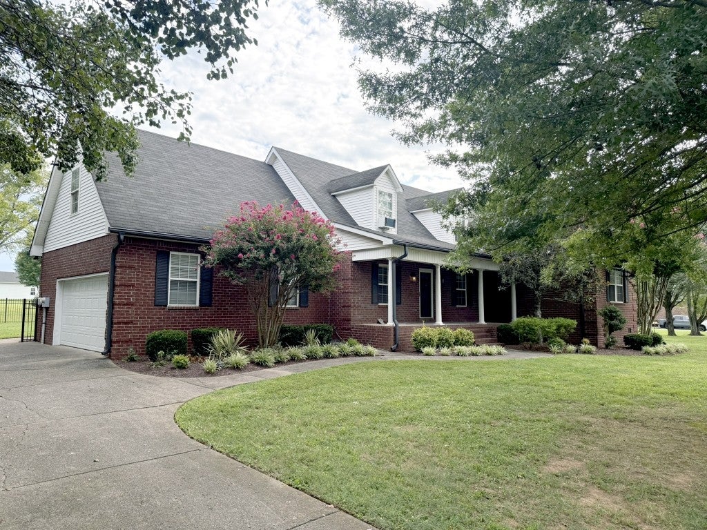 3006 Chapel Hills Dr — photo
