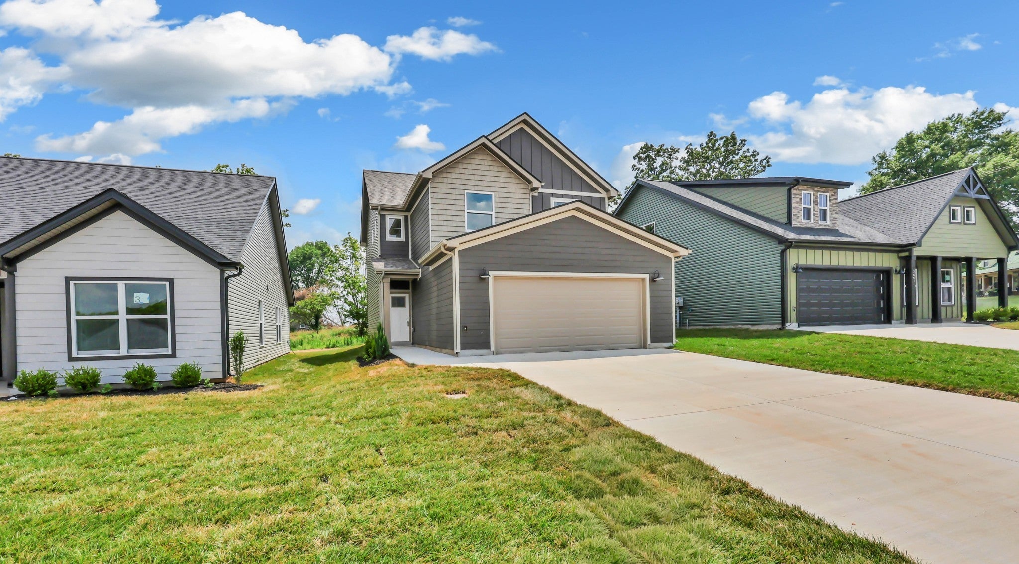 2665 Brewster Dr — photo