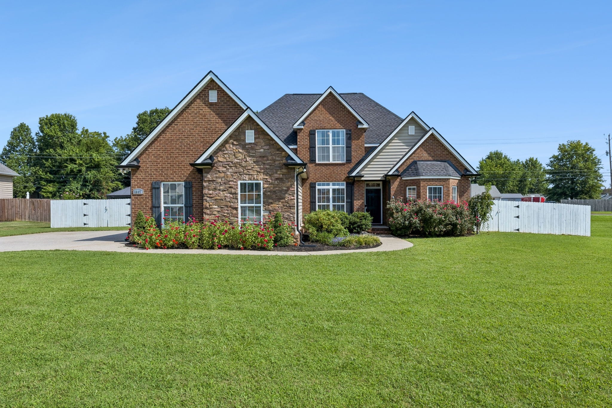 1817 Splash Pl — photo