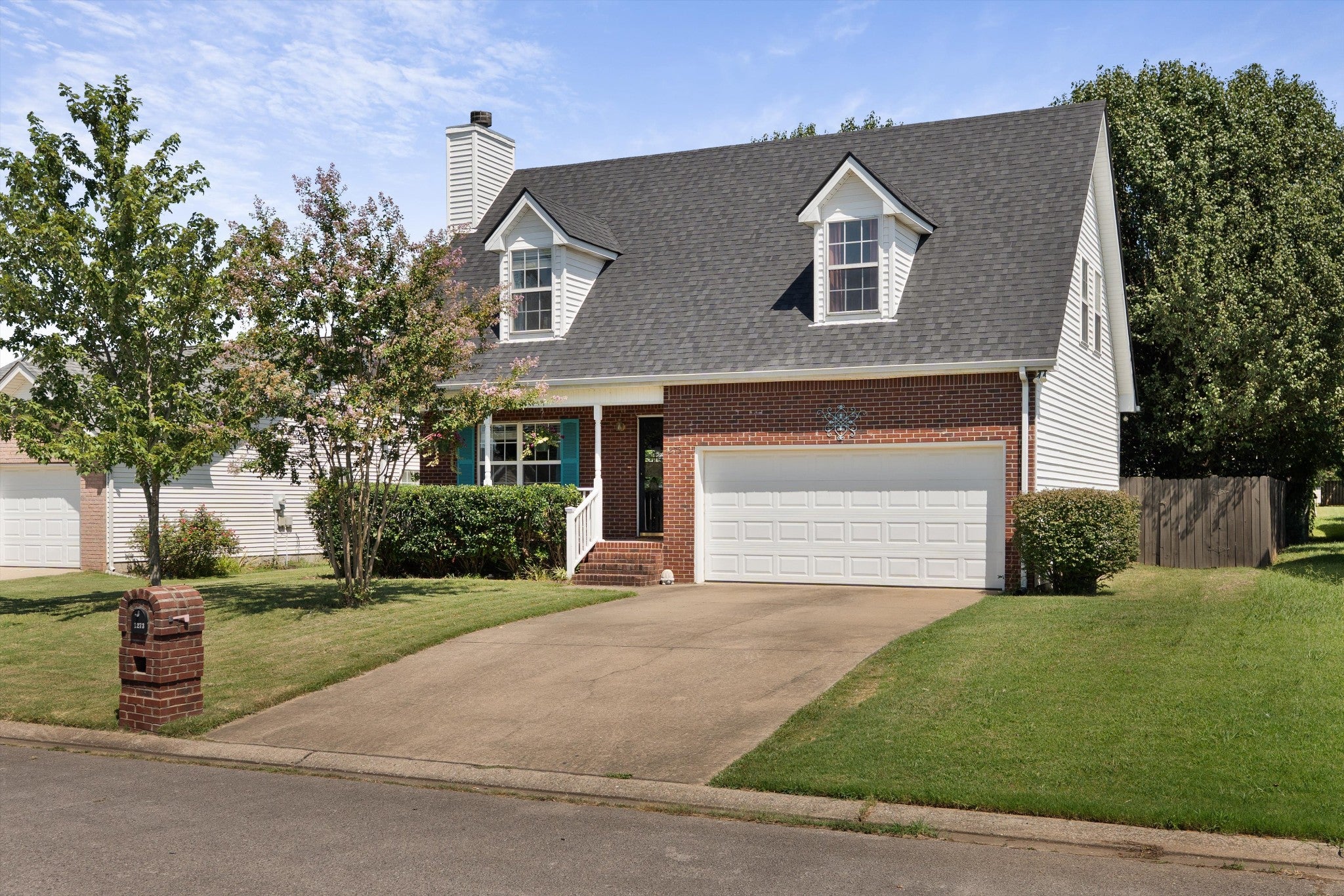 1273 Dalmally Dr — photo