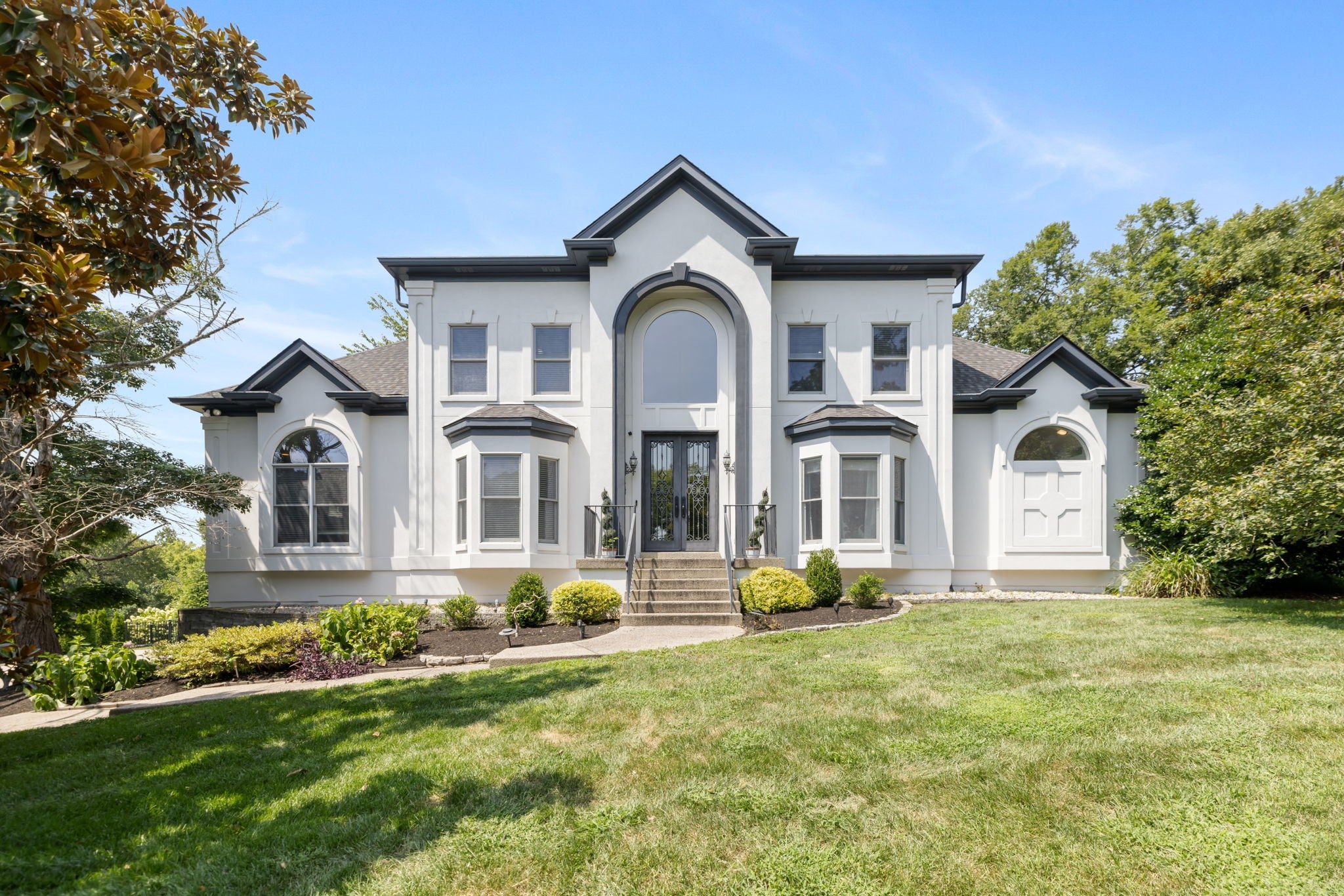 805 Kathridge Ct — photo