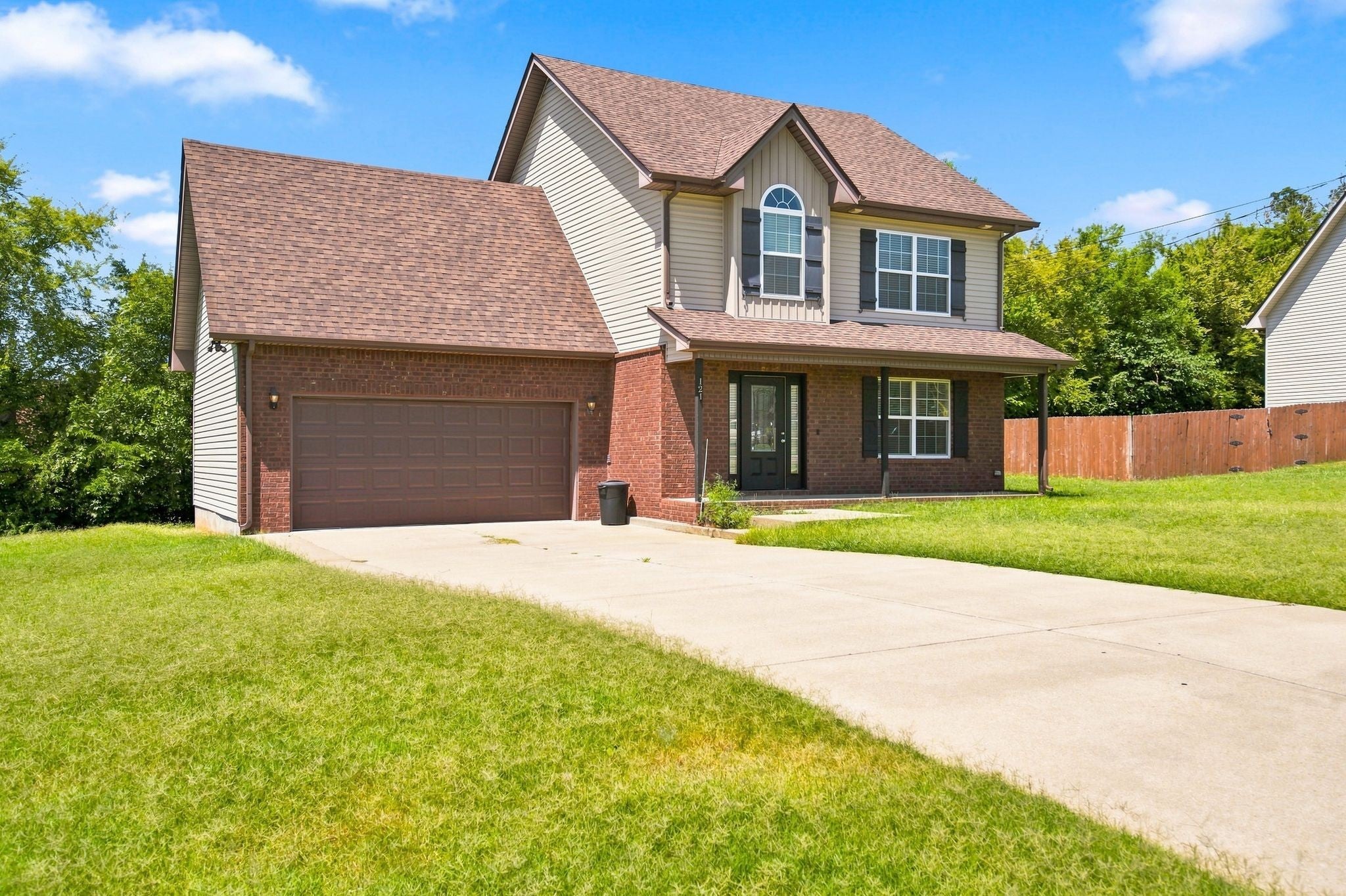 121 Pledge Ct — photo