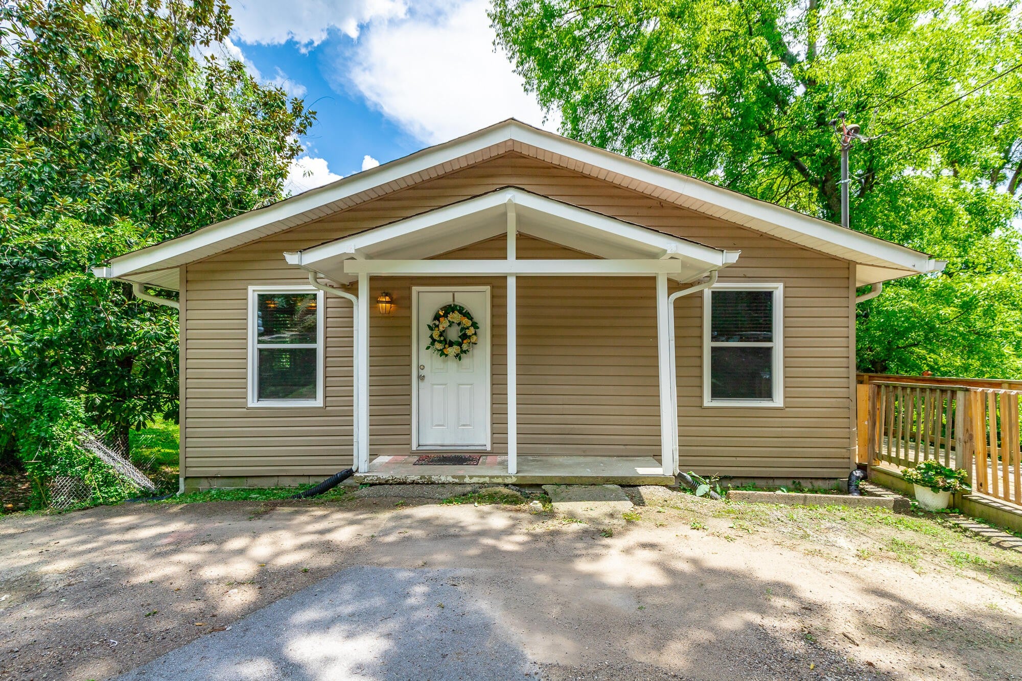 108 S Seminole Drive — photo