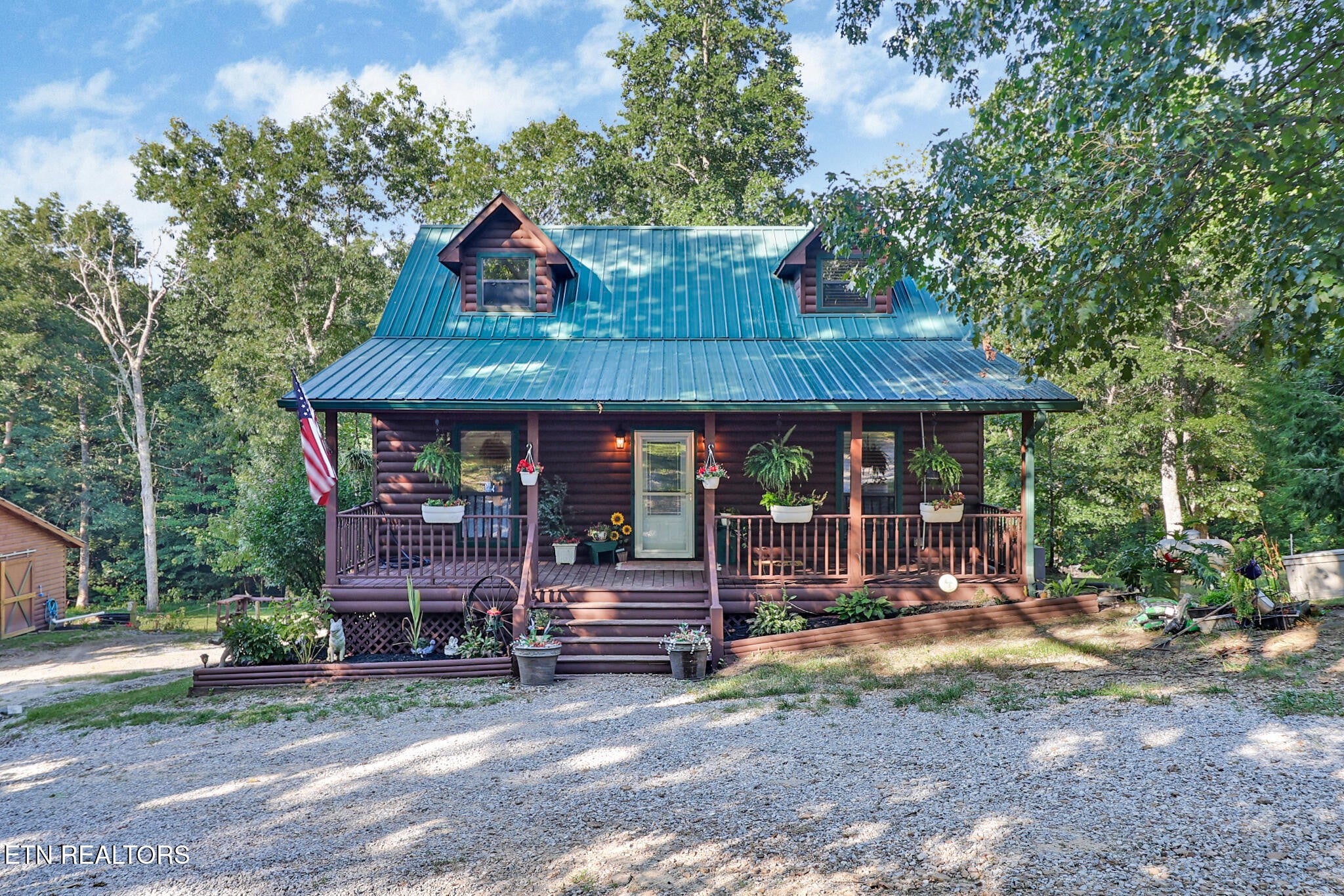 358 Red Oak Drive — photo