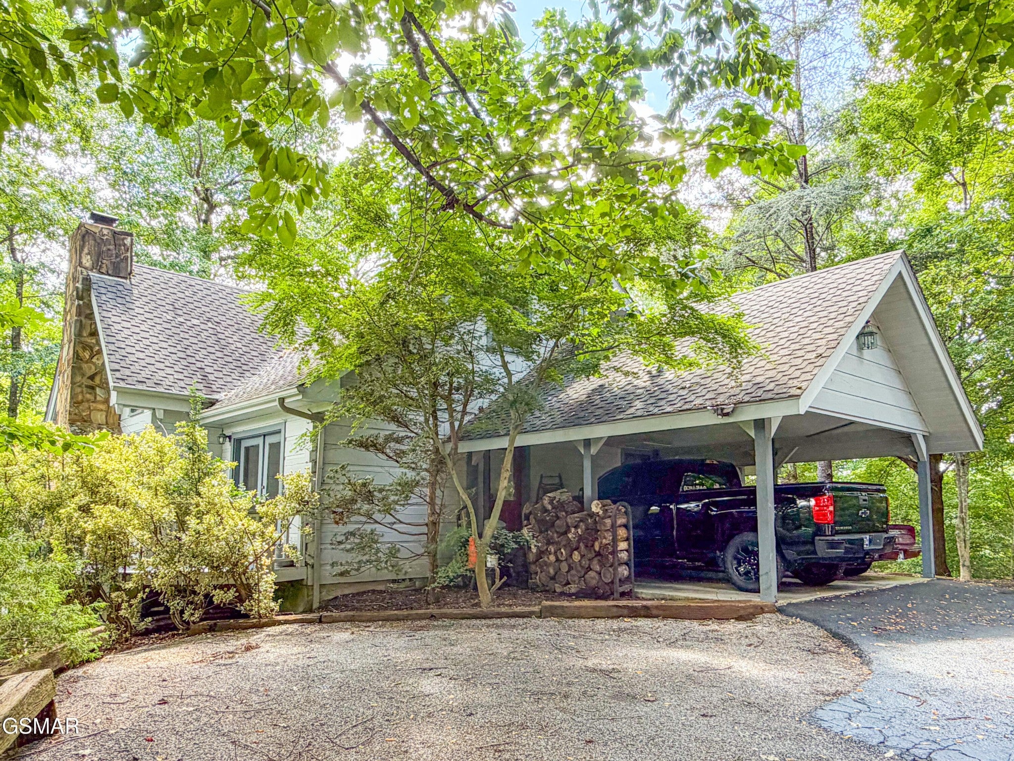 440 Deer Path Lane — photo