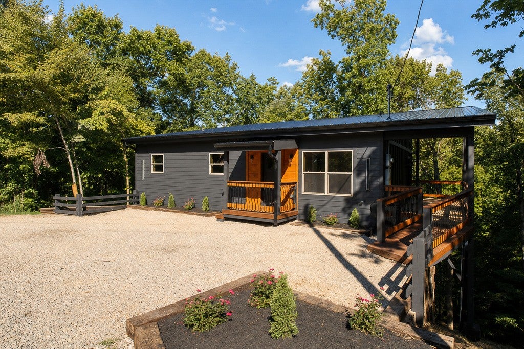 1308 North Oak Ct — photo
