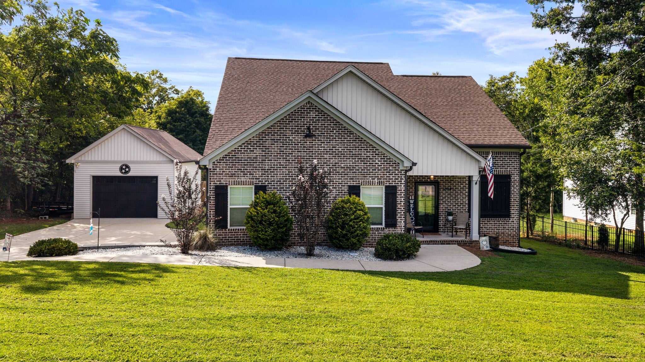 3009 Highland Dr NE — photo