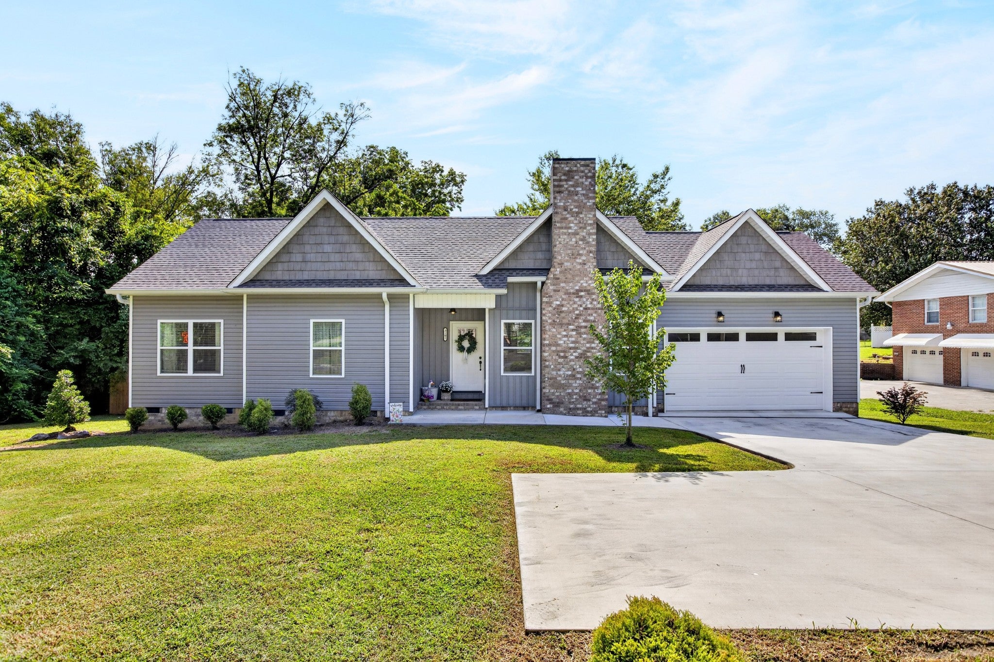 2102 Peerless Rd NW — photo
