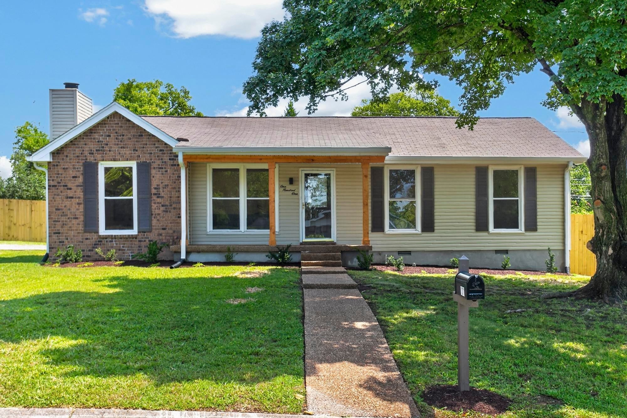 101 Pebble Creek Dr — photo