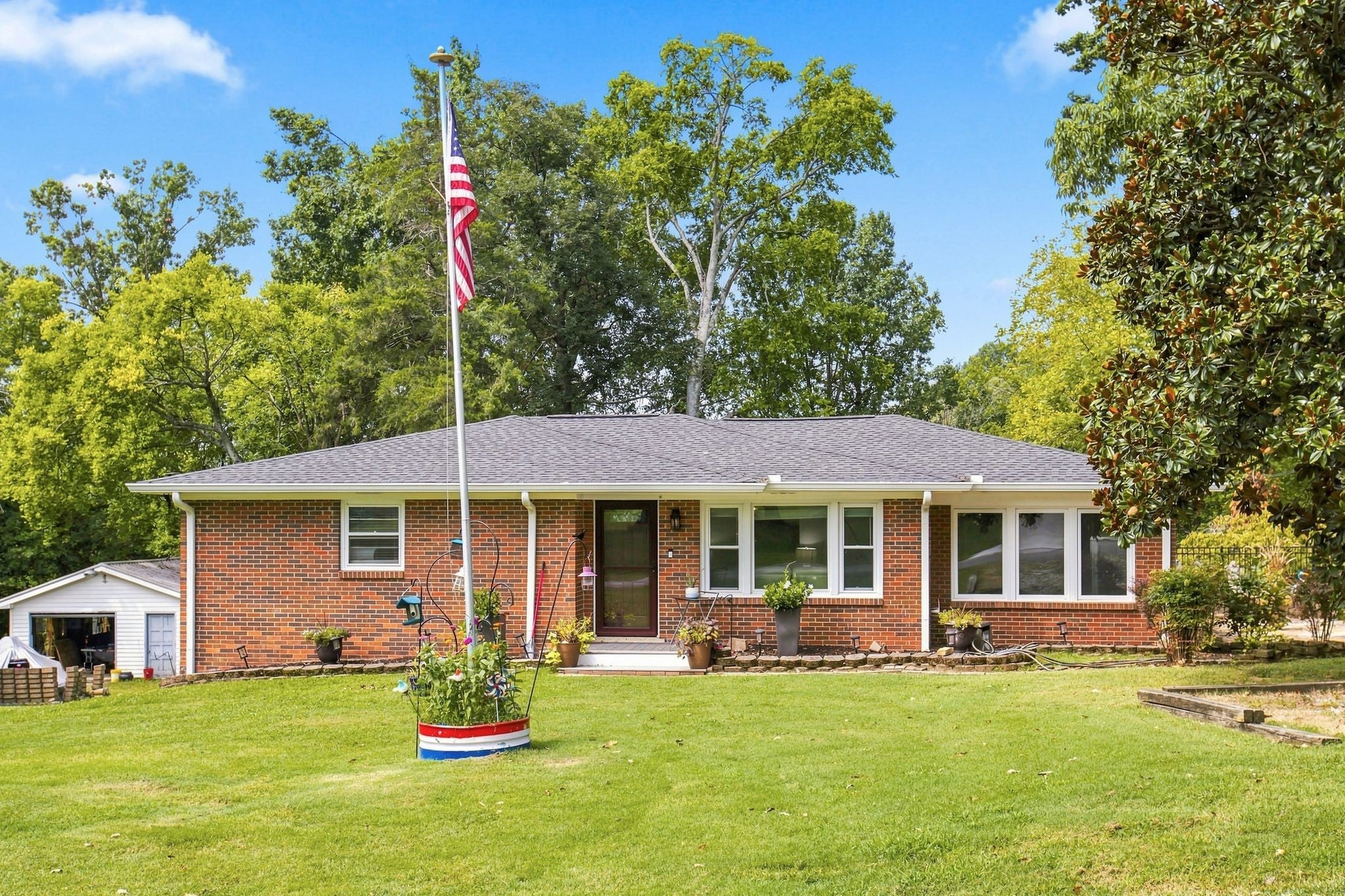 123 Forest Retreat Rd — photo