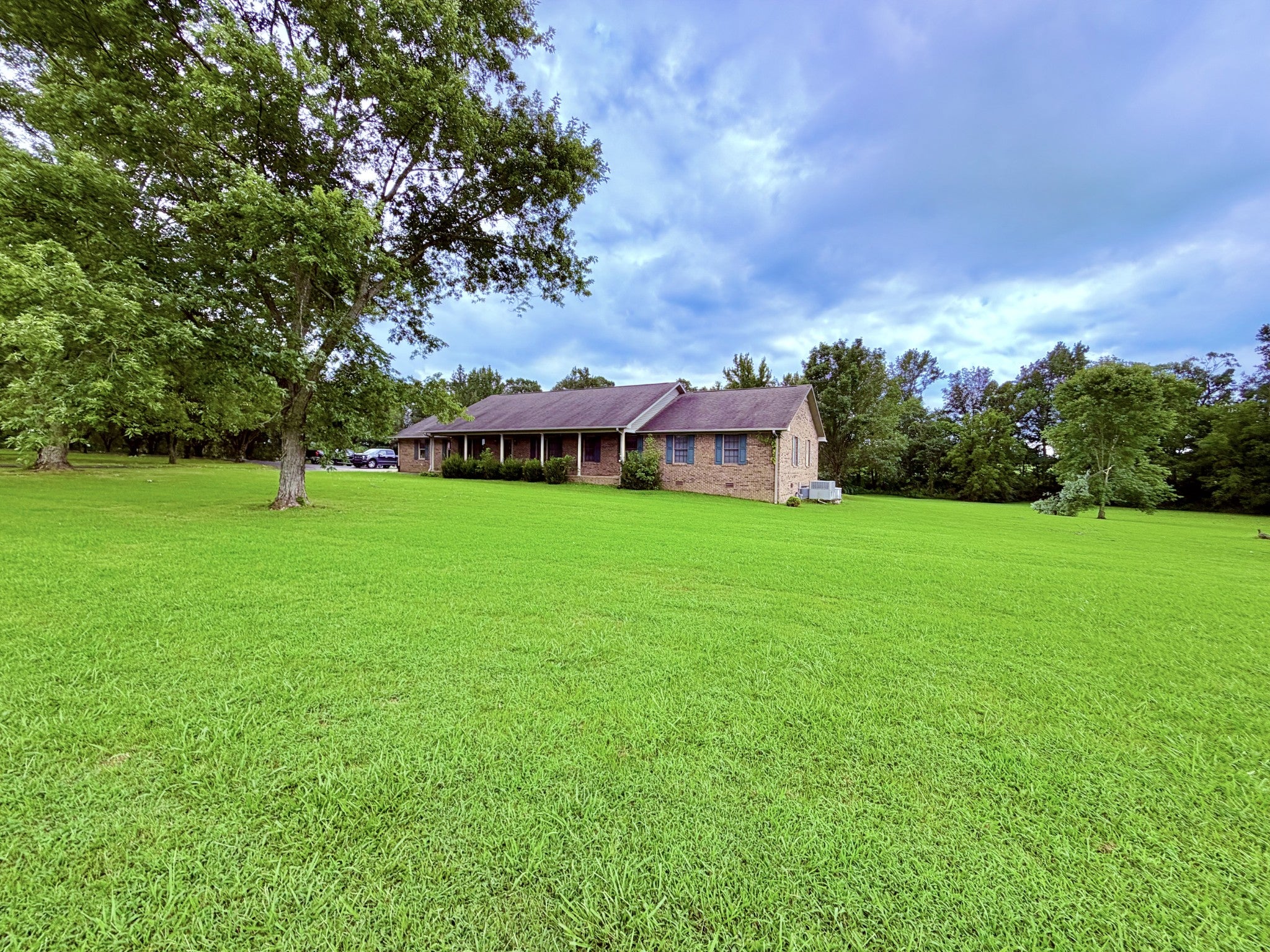1518 Highway 140 E — photo